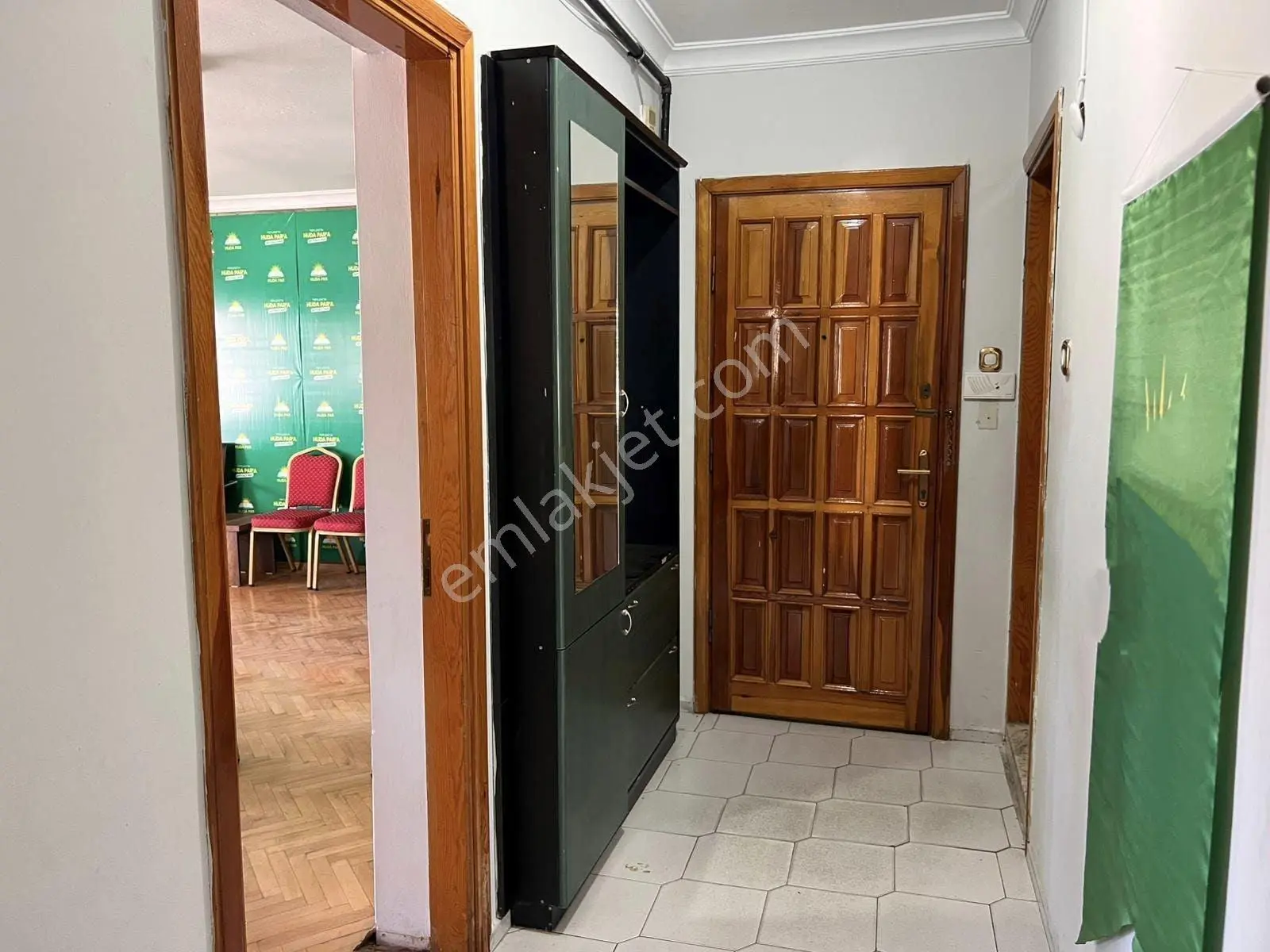 Aydın Merkez Yedieylül Mahallesinde Ara Kat Satılık Daire - Görsel 4
