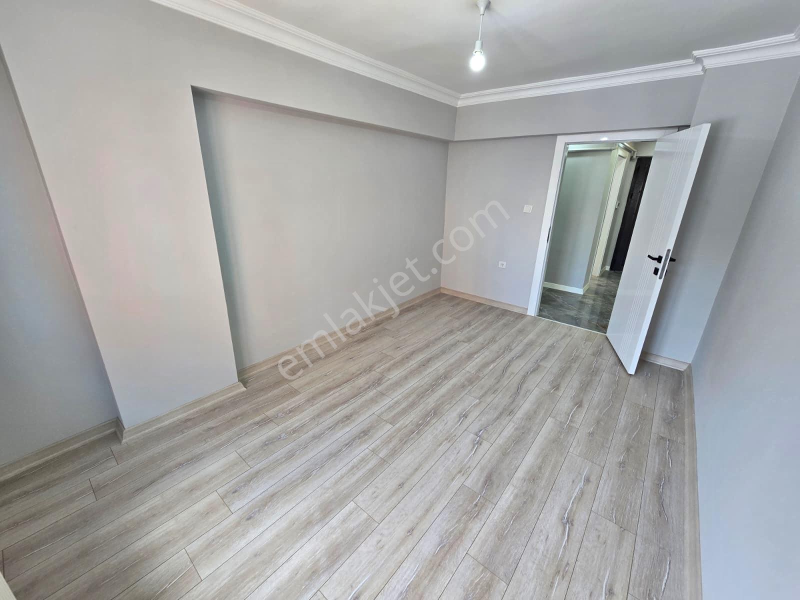 Piyade'de Ultra Lüks Yapılı 3+1 Köşe Başı Ön Cephe Ara Kat Daire - Görsel 32