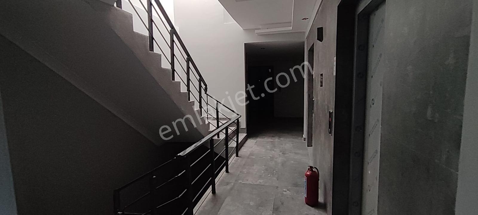 World İlkevim'den Şehir Hastanesine Yakın 1+1 Kiralık Daire - Görsel 8