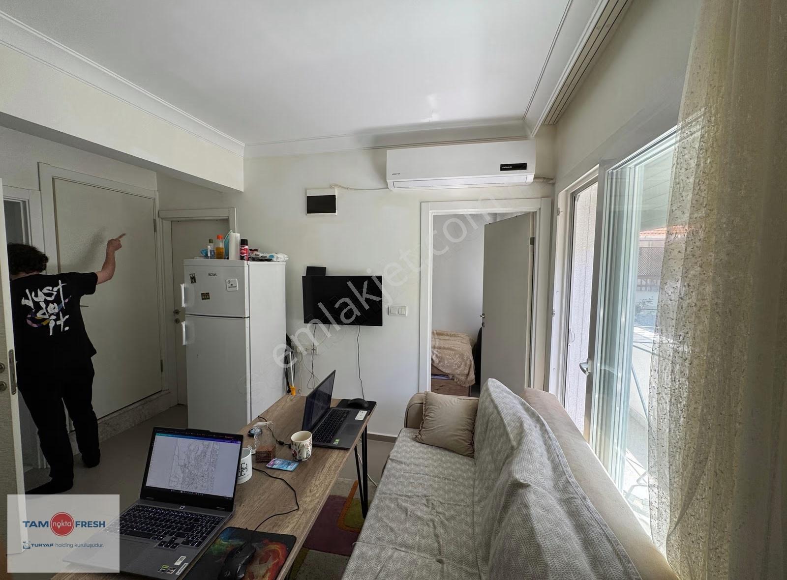 Urla Gülbahcede Surf House'un Yakını, Kiralık Eşyalı 2+1 - Görsel 8