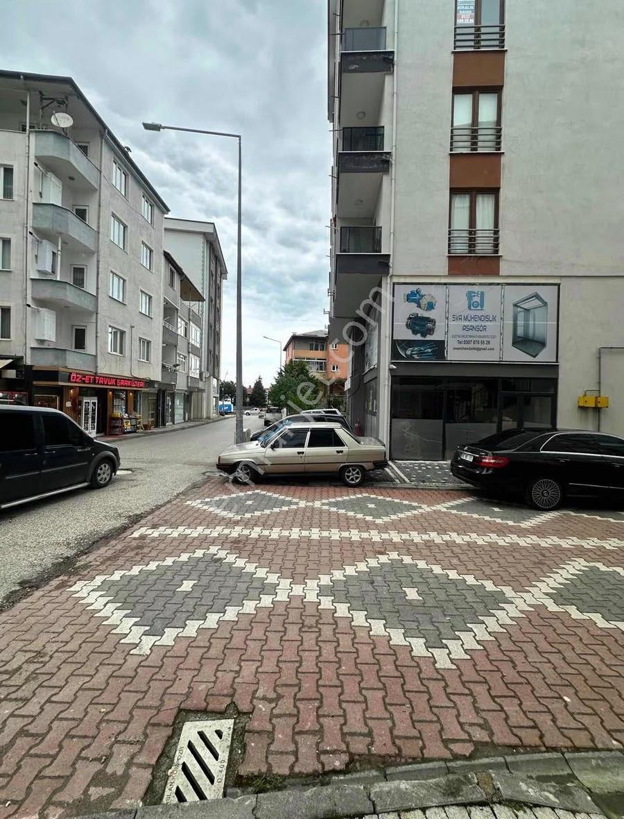 Gökdemir Gayrimenkulden Satılık Dükkan - Görsel 2