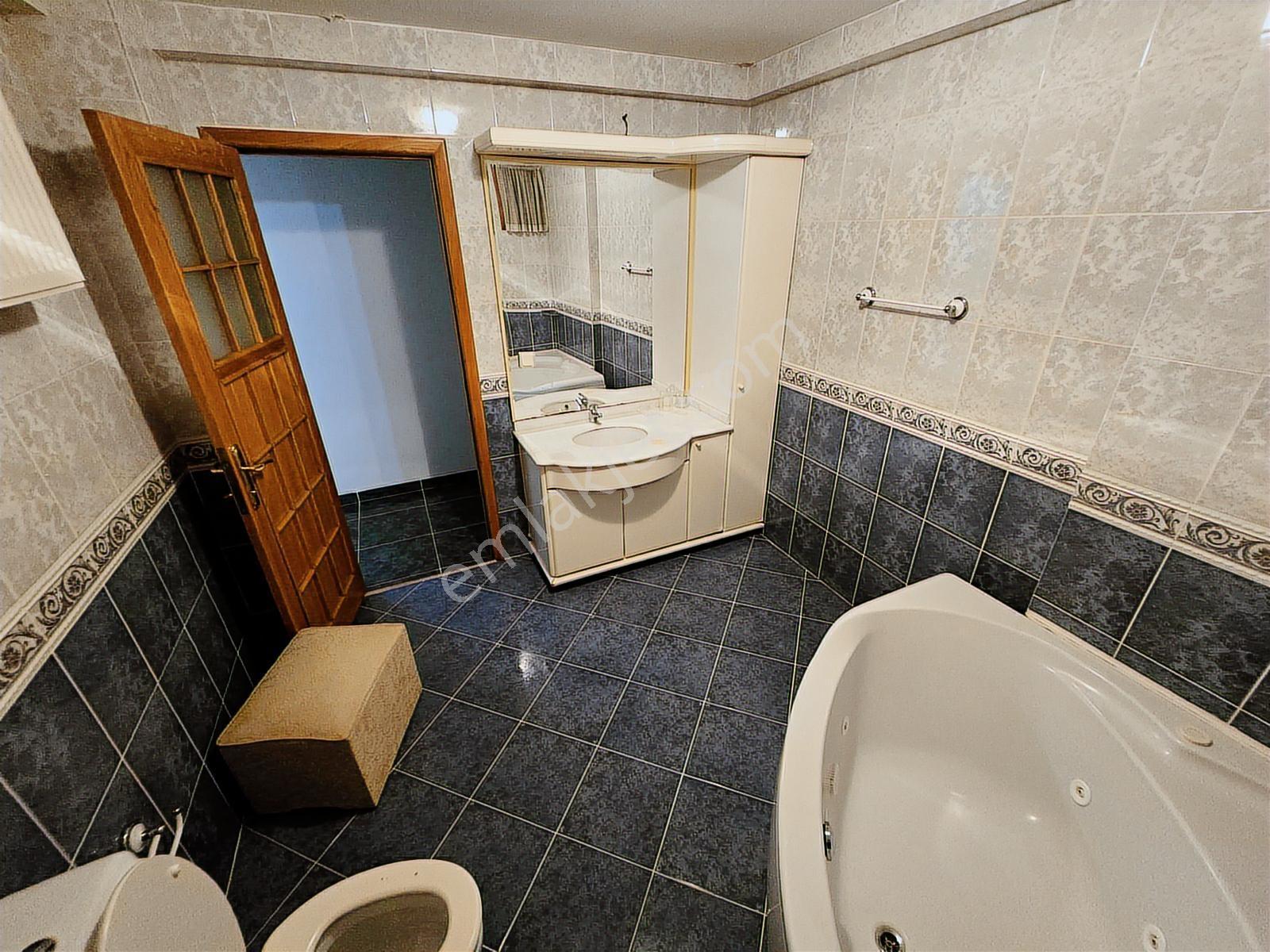 Büyük Fırsat !!! Remax Hürden Şehrin Merkezinde Eşyalı Daire. - Görsel 26