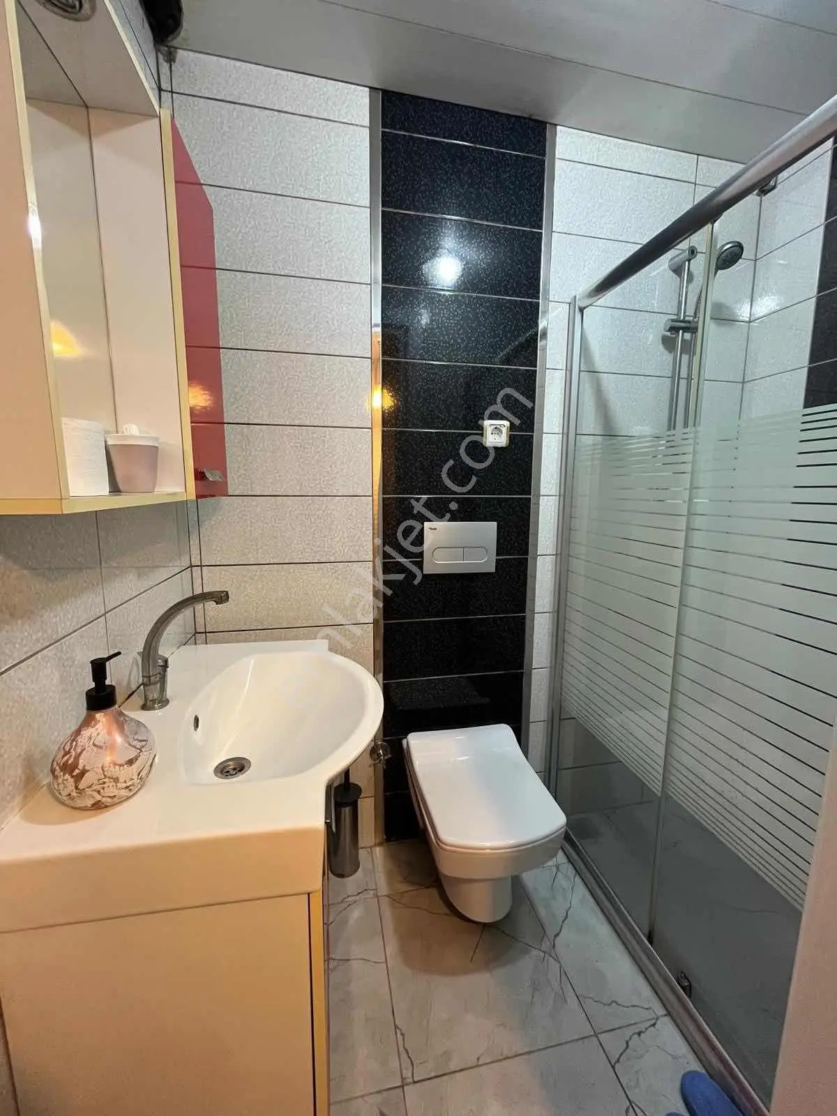 Site İçinde Denize Yakın Yeşilin Arasında Satılık Villa - Görsel 5