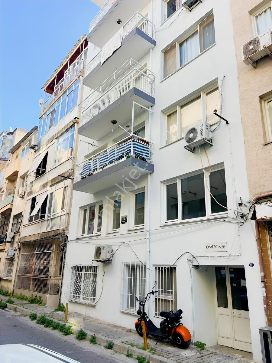 Karşıyaka Sahil Ve İskele Yakını Satılık 3+1 Bakımlı Son Fiyat