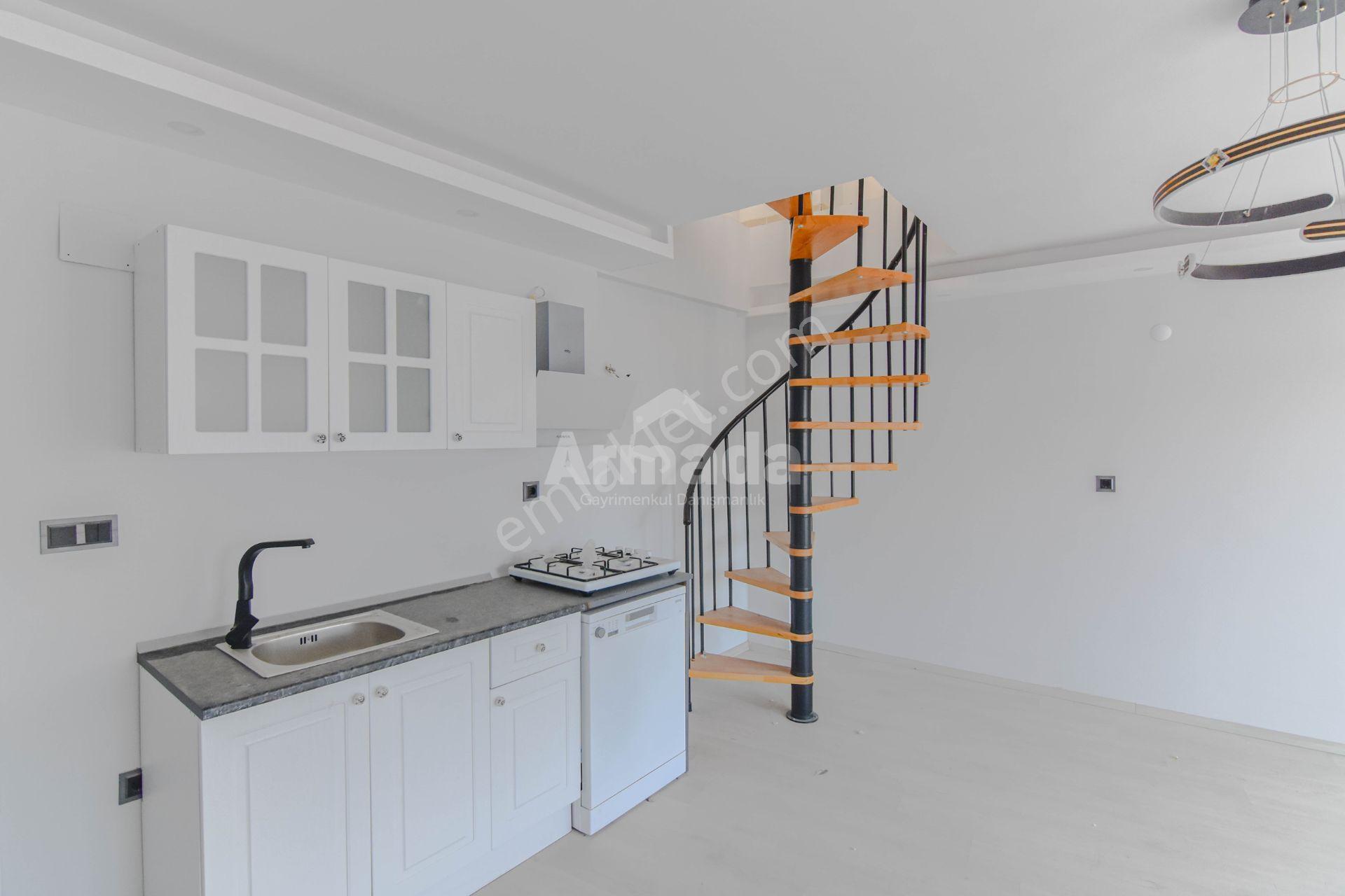 Kuşadasının Kalbinde Satılık 3+1 Çatı Dubleks Daire - Görsel 5