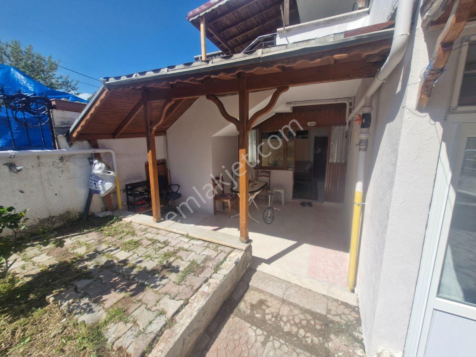Altın Emlak'tan Kandıra Çalköy'de Site İçi 2+1 Daire