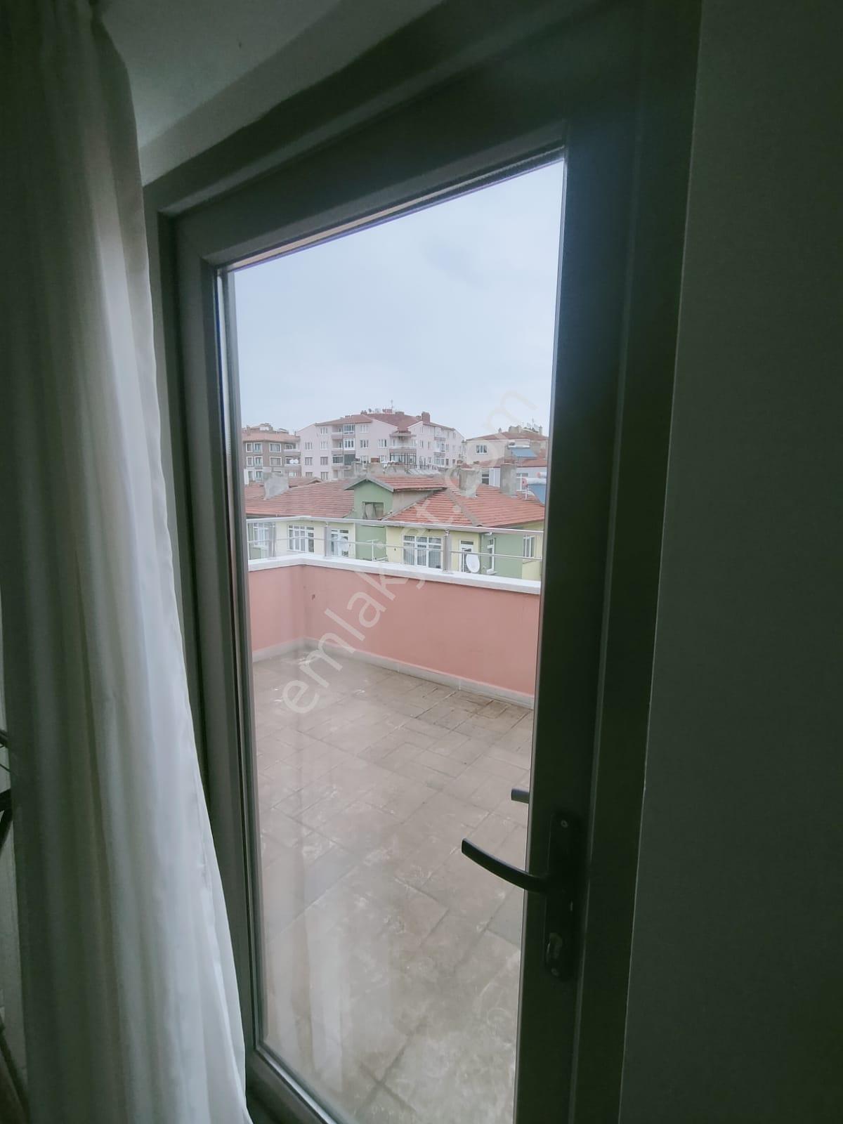 Afyon Tezcan Emlaktan Dumlupınarda 2+1 Eşyalı Dublex Daire - Görsel 13