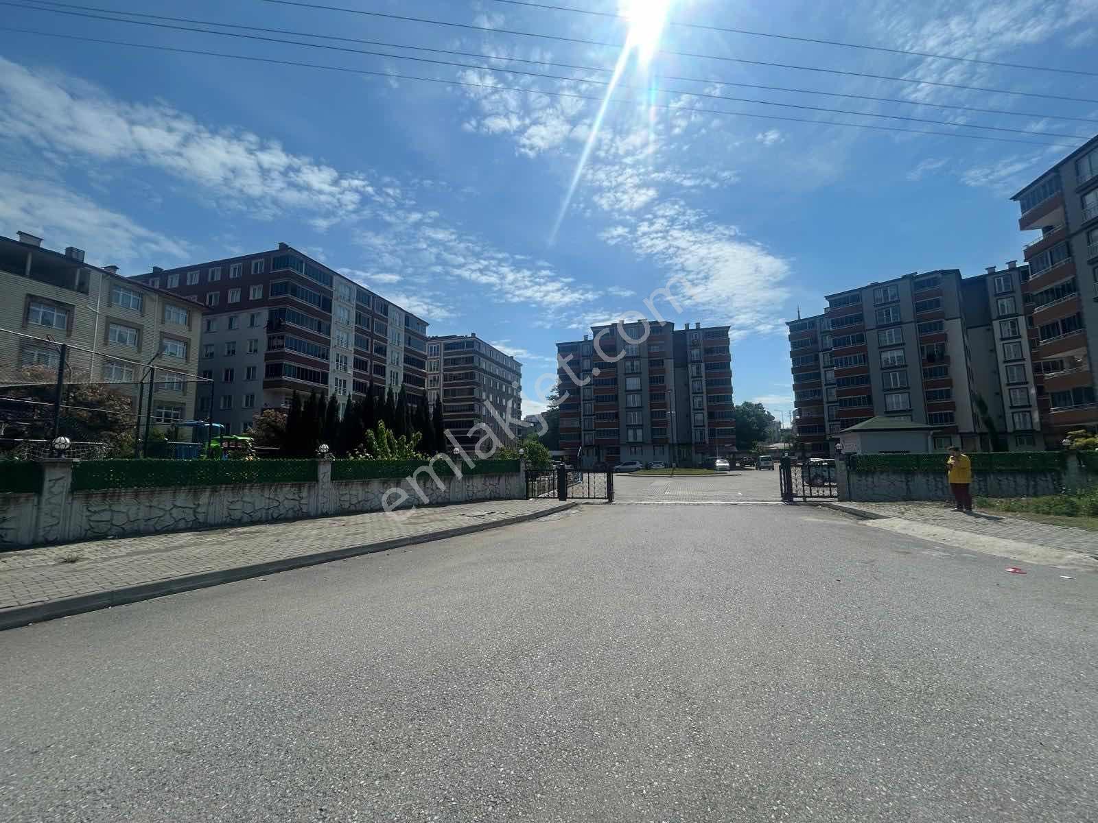 Merkezi Konumda Kiralık 3+1 Site İçerisinde Daire - Görsel 28