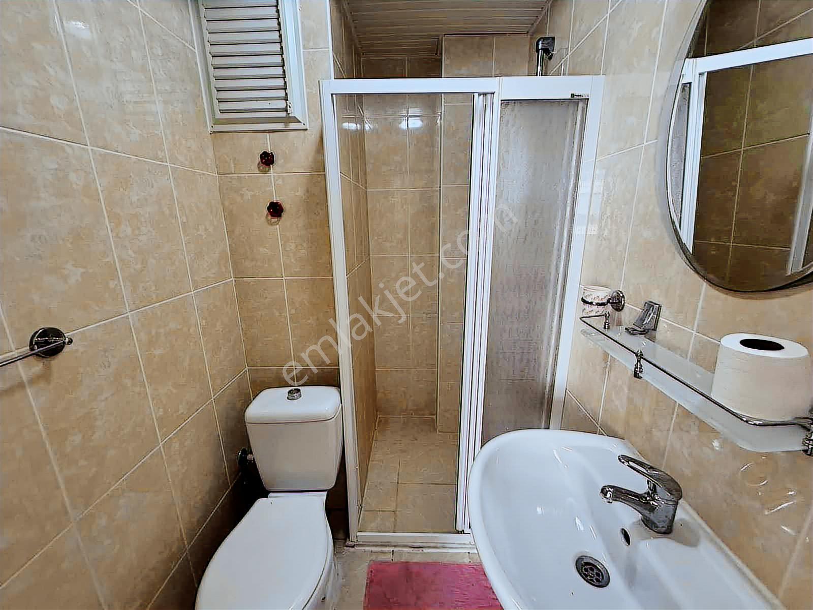 Barbaros Cad. Acil Satılık 2+1 Eşyalı Daire Denize 100m - Görsel 19