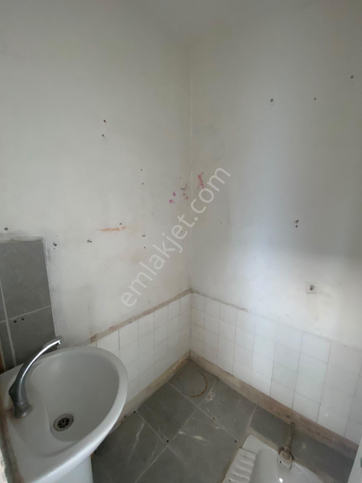 İşlek Caddede 38 M² Kiralık Dükkan Merkezi Konum Fırsat - Görsel 8