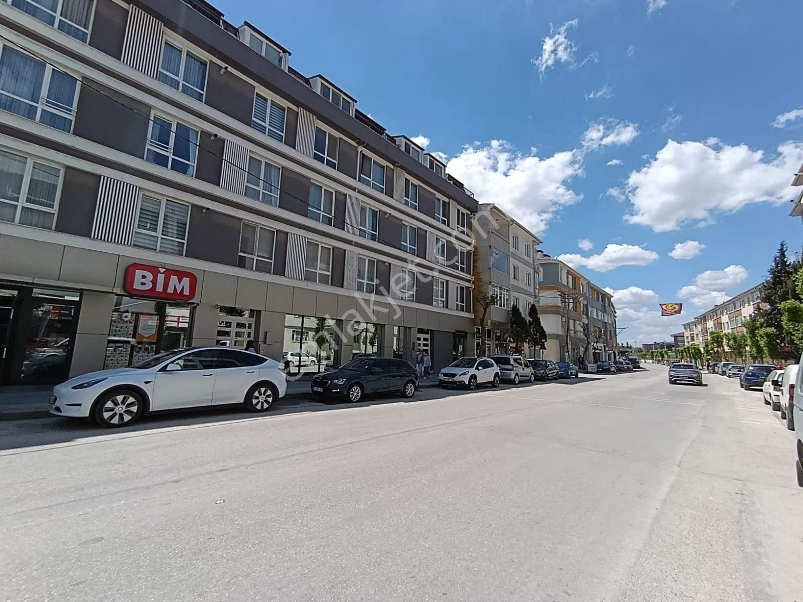 Rw Nest'ten Ertuğrulgazi Mahallesin'de 110 M2 Satılık Dükkan - Görsel 6