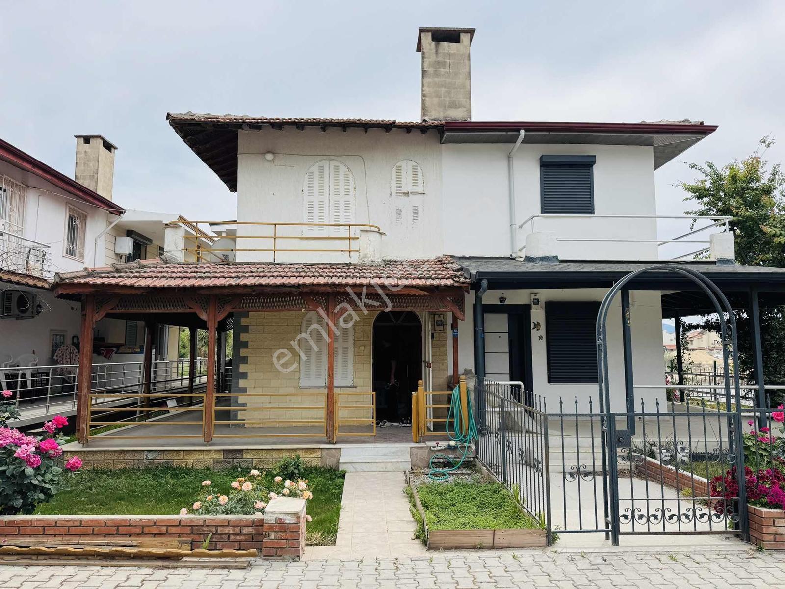 Ev-kur Emlaktan Kuşadası'nda Denize 100 Mt Satılık 2+1 Yazlık - Görsel 15