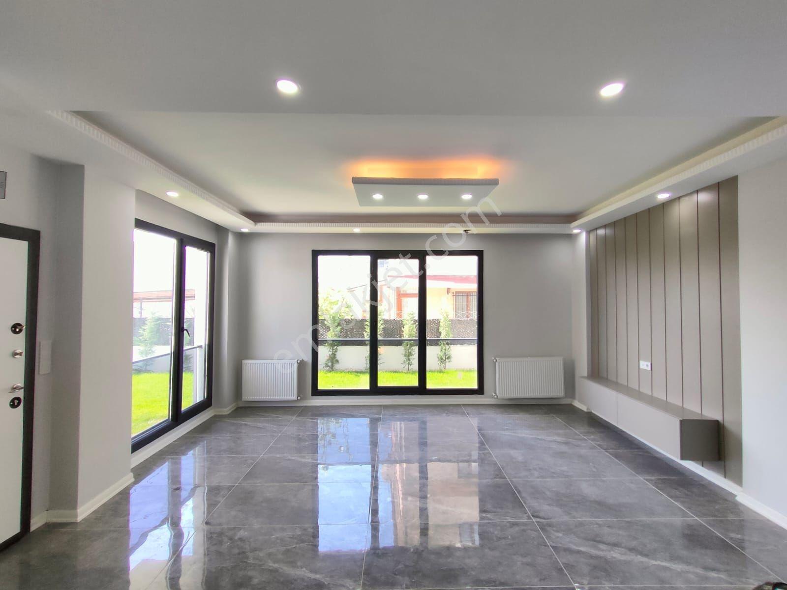Kartallar'dan Yeniçiftlik Merkezde 4+1 Bahçeli Lüks Yazlık Villa - Görsel 12