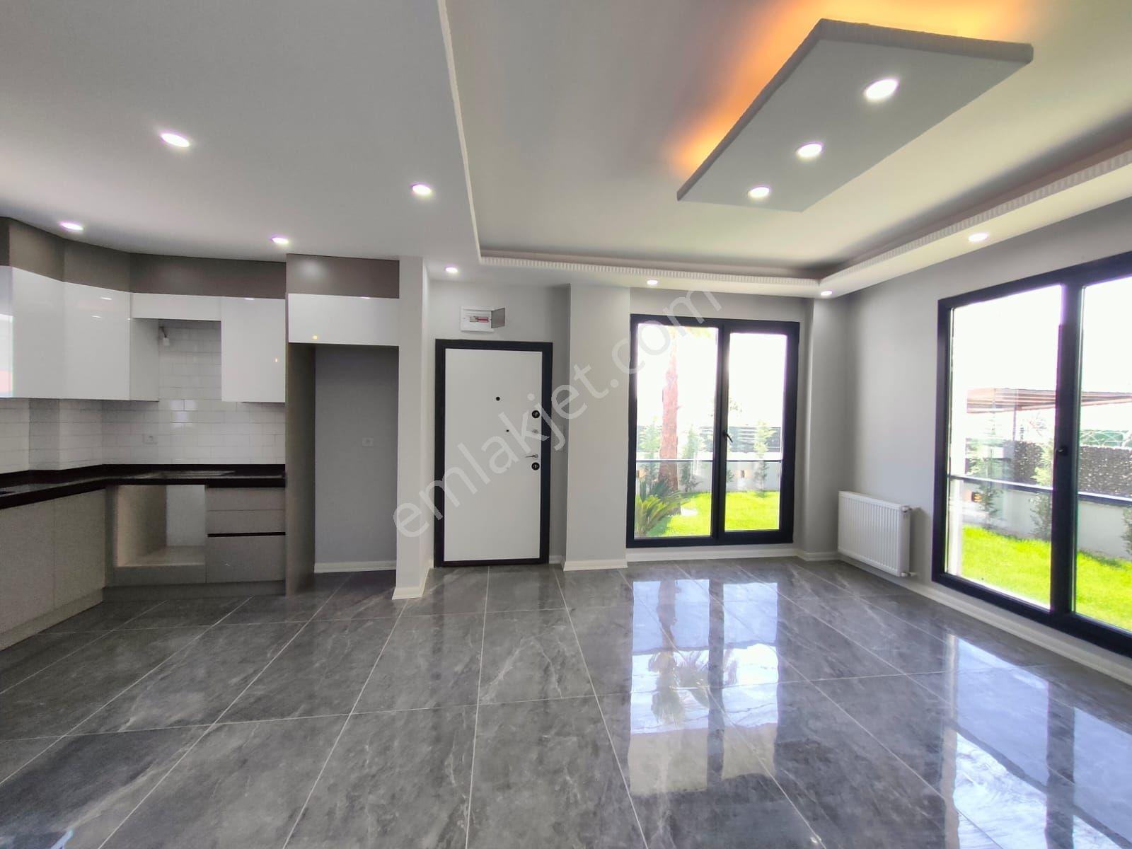 Kartallar'dan Yeniçiftlik Merkezde 4+1 Bahçeli Lüks Yazlık Villa - Görsel 20