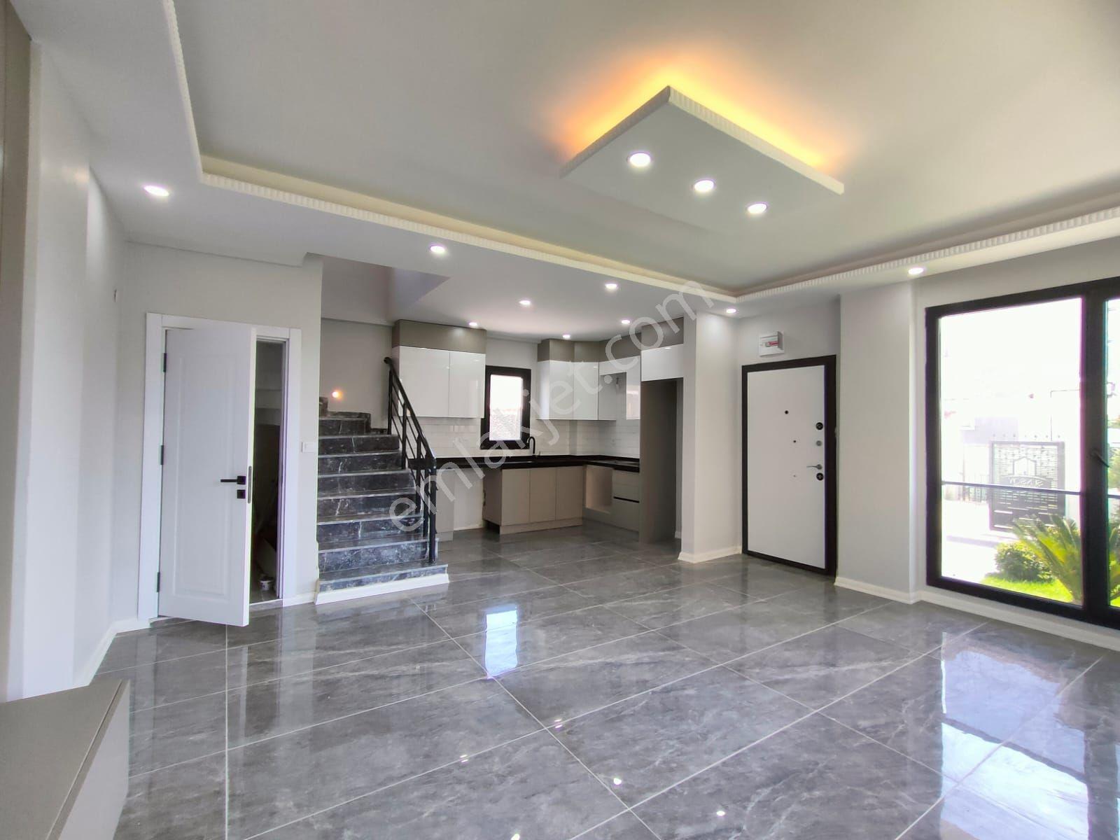 Kartallar'dan Yeniçiftlik Merkezde 4+1 Bahçeli Lüks Yazlık Villa - Görsel 17