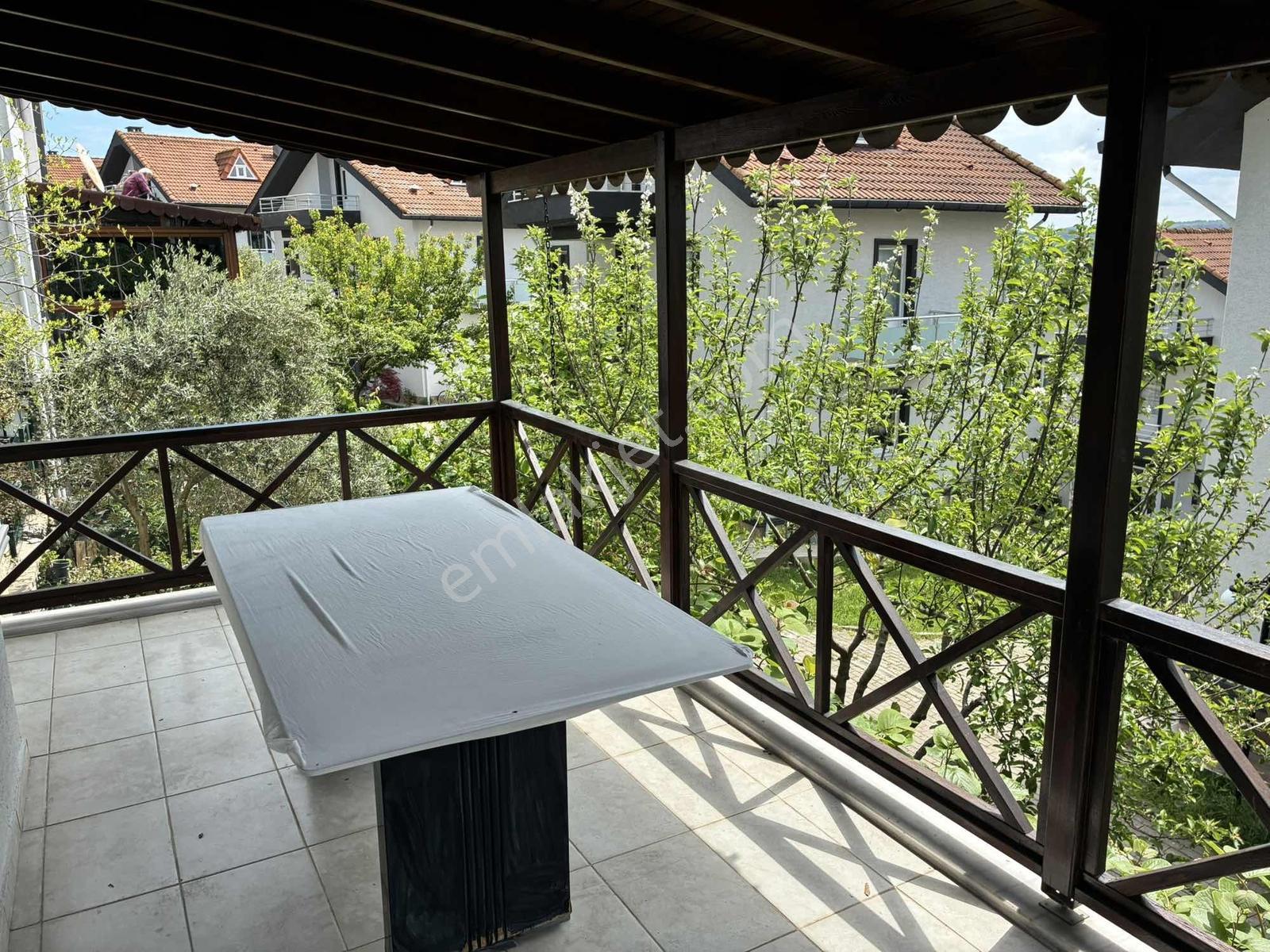 Remax Ankan'dan Havuzlu Site İçerisinde 4+1 Kiralık Eşyalı Villa - Görsel 9