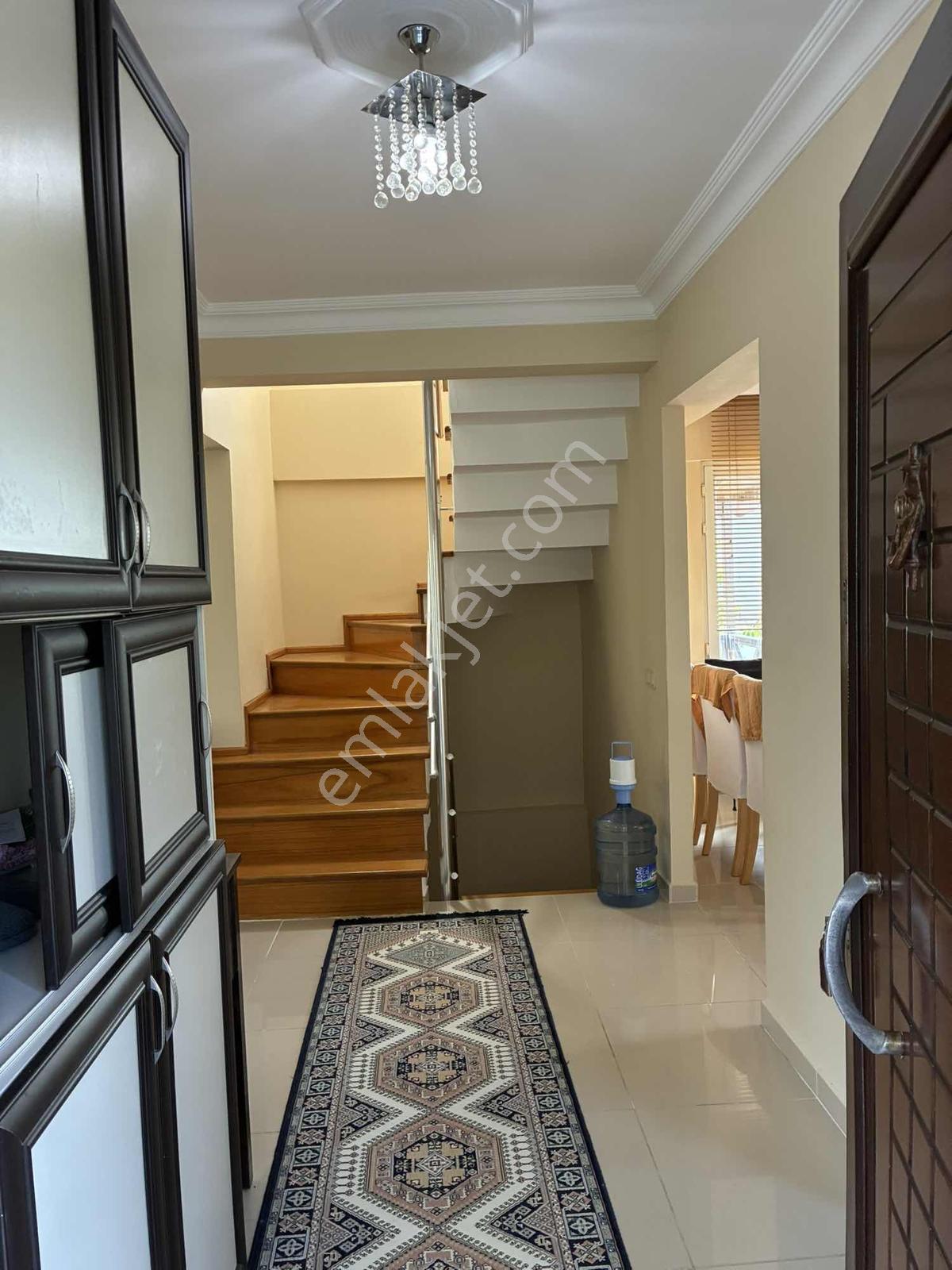Remax Ankan'dan Havuzlu Site İçerisinde 4+1 Kiralık Eşyalı Villa - Görsel 17