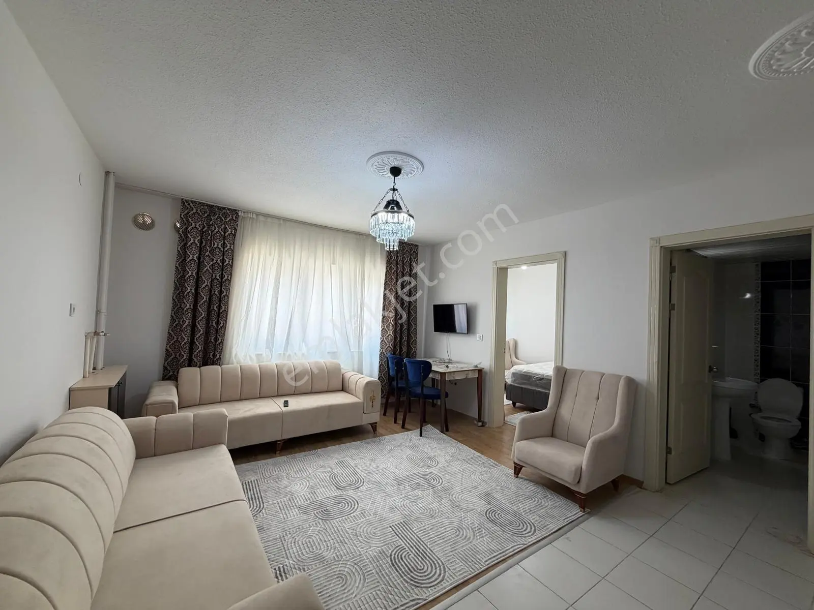 Sürer Emlak`tan Kiralık Ful Sıfır Eşyalı 1+1 Daire`miz Ara Katta - Görsel 7