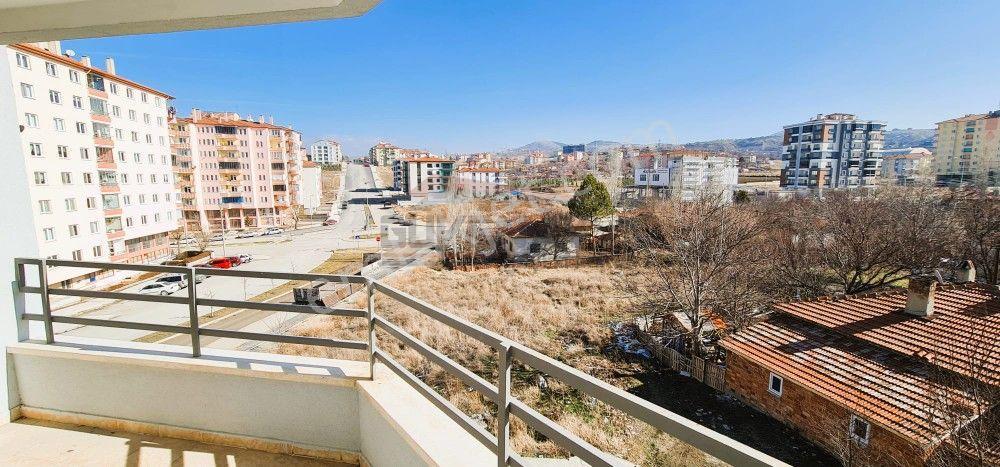 Güvenay - Çorum İpek Taksi İlerisi Ata 1.caddesi Üzeri Satılık Daire 4+1 - Görsel 7