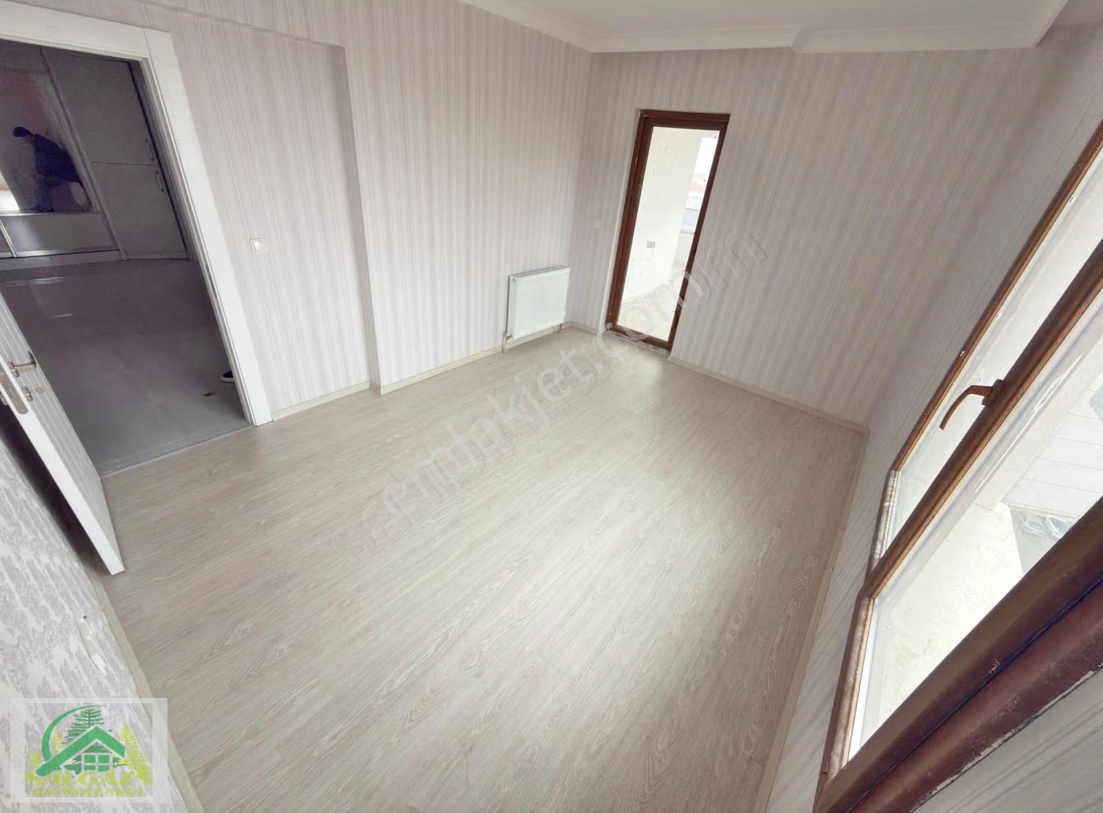 Özevler'de Metro Yakını Site İçerisinde 4+1 Manzaralı Daire ! ! - Görsel 17