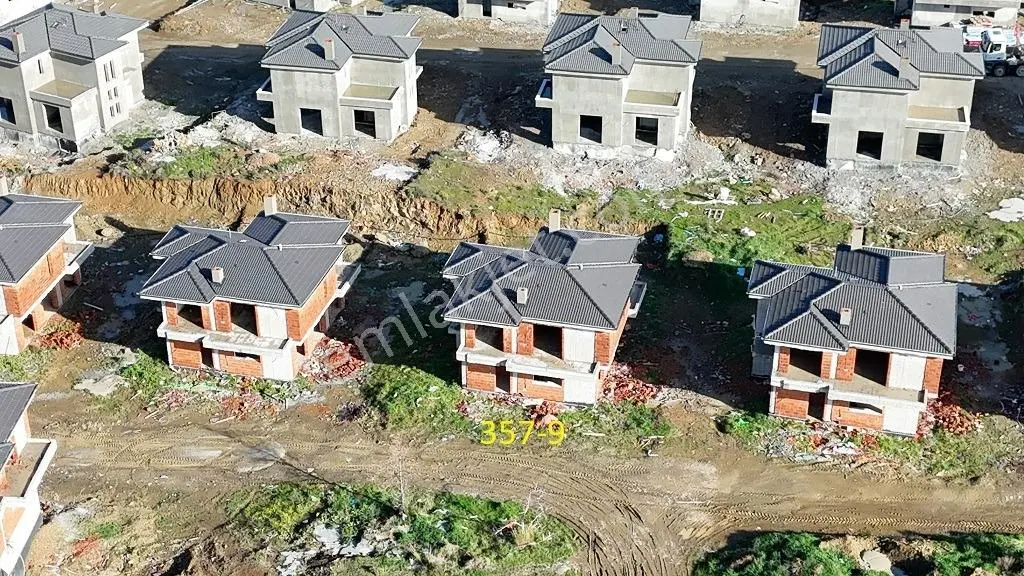 Urla Bademler Satılık 4+1 Villa - Görsel 2