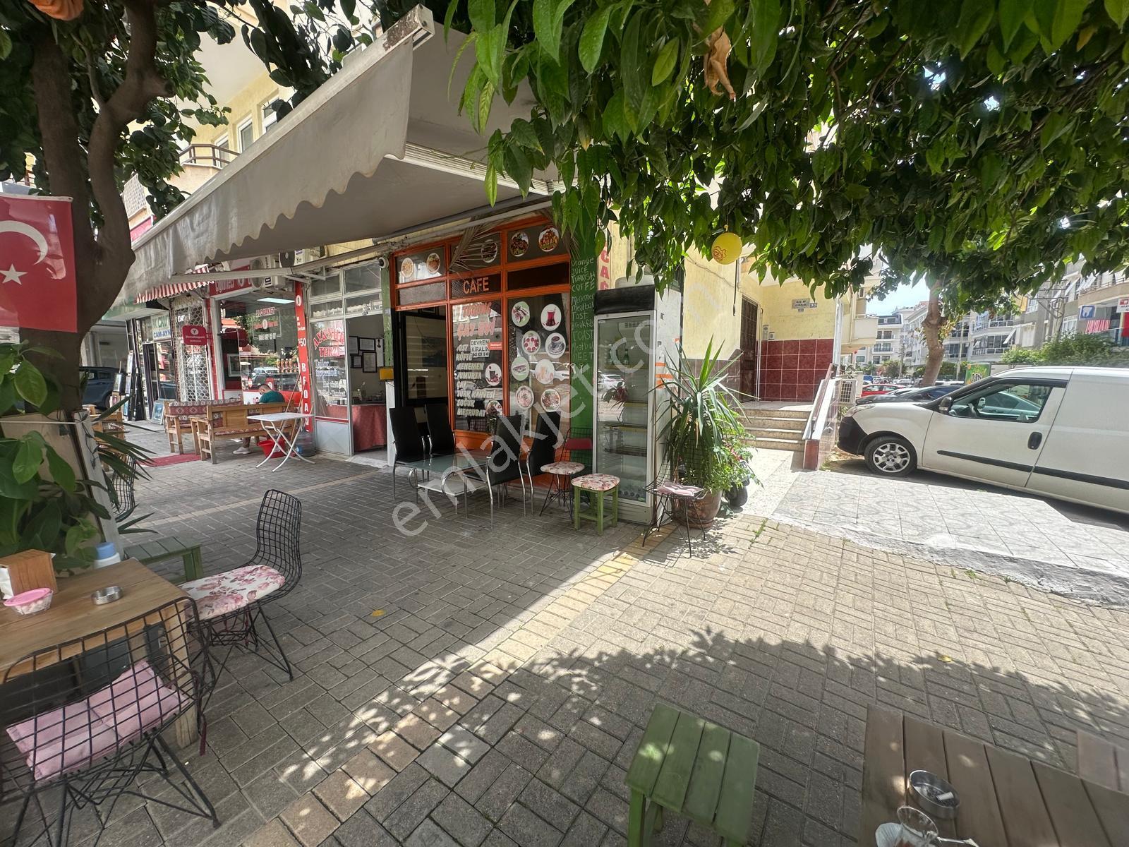 Alanya Saray Mah.yatırımlık Satılık 20 M2 Köşe Dükkan