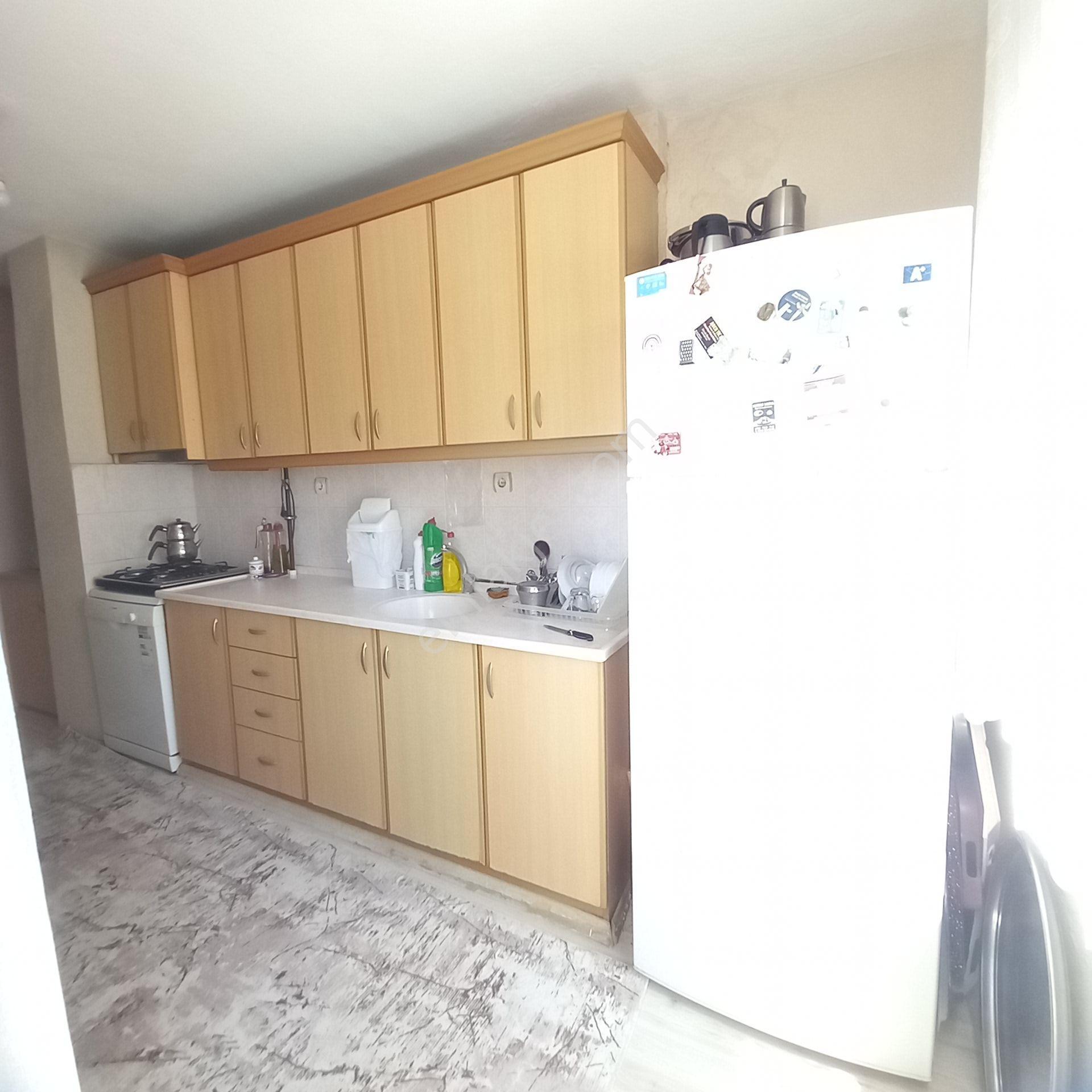 Dönertaş Emlaktan Belediye Yakını Asansörlü 3+1 Ve 3 Balkonlu Arakat Daire - Görsel 29
