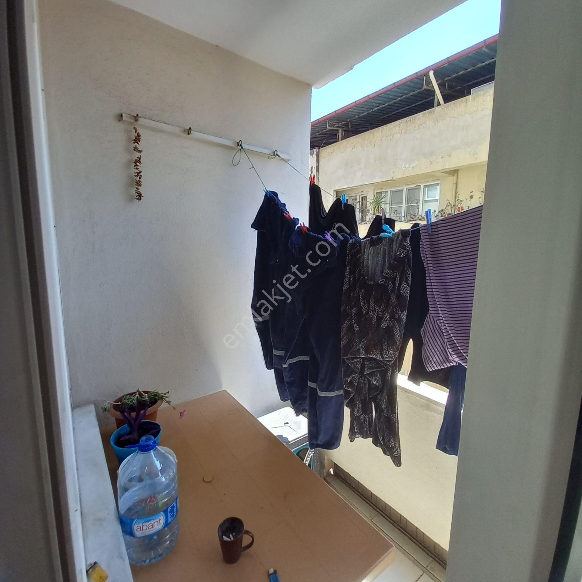 Dönertaş Emlaktan Belediye Yakını Asansörlü 3+1 Ve 3 Balkonlu Arakat Daire - Görsel 24