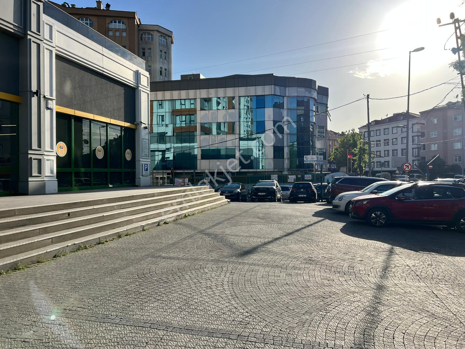 Pegaas'tan Reform Life'da 1225m2 Düz Giriş Kiralık Dükkan - Görsel 33