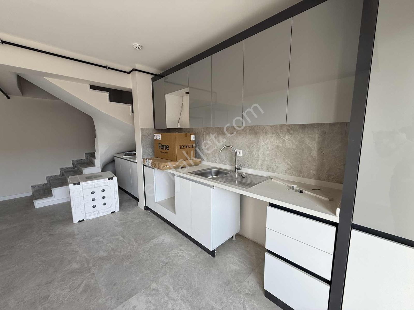 "alaçatı"incek'te Güney/ön Cephe/yerden Isıtma 2+1 Kiralık Daire - Görsel 11