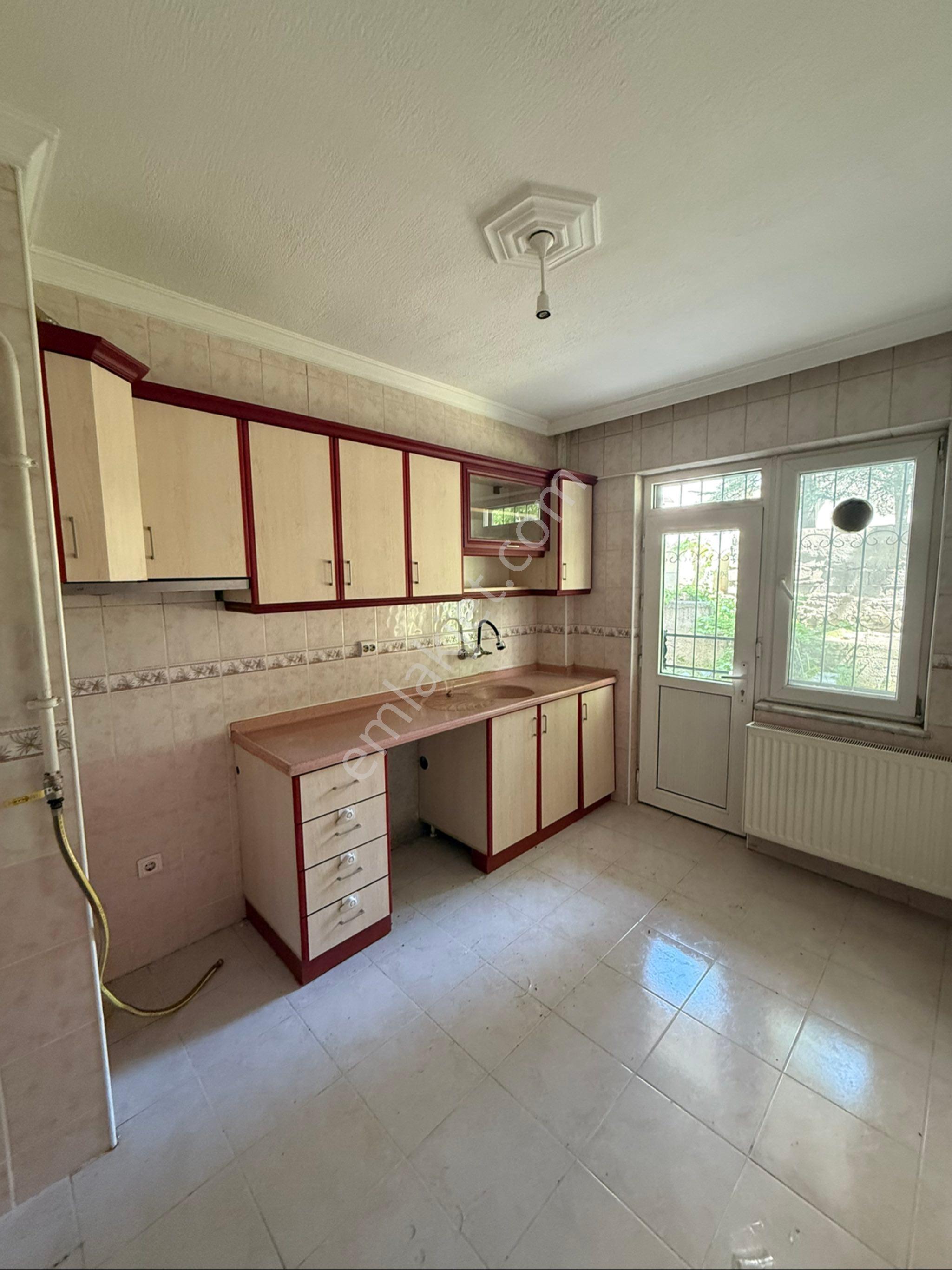 Efadan Örnekevler Mahallesi Opet Arkası Bahçe Katı Kiralık 3+1 - Görsel 9