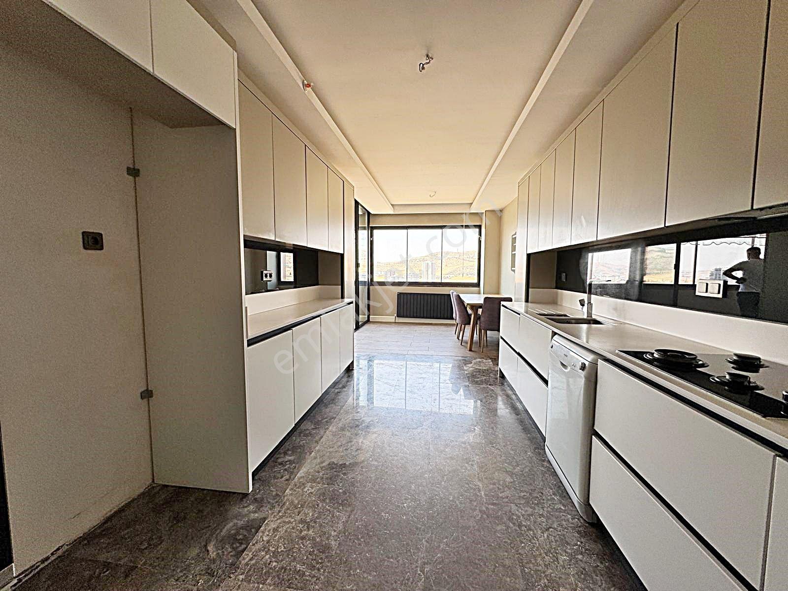 Keçiören Ovacıkta Site İçinde 4.5+1 12.katta Kiralık Daire - Görsel 3