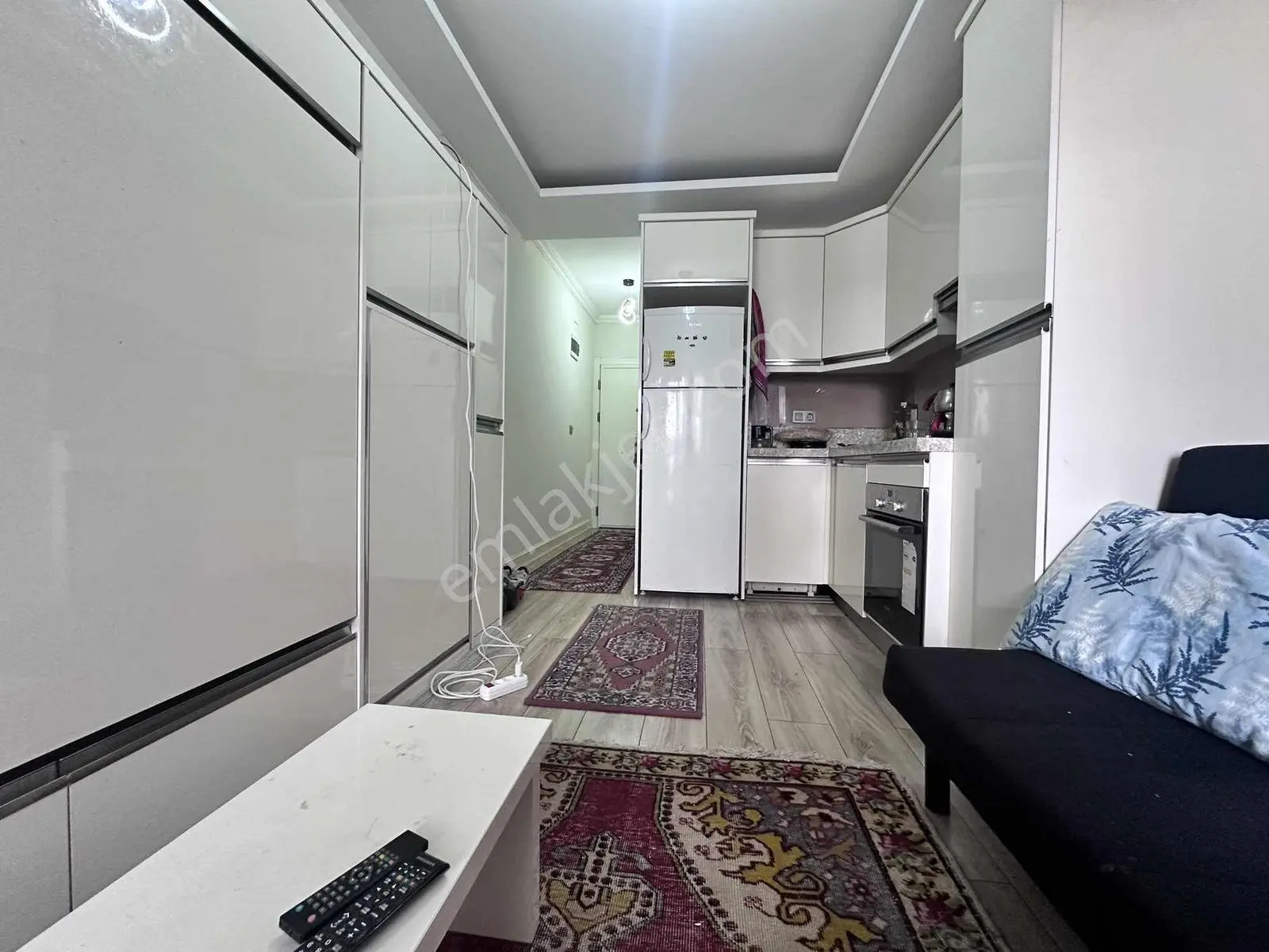 Tamer'den Akçayın Eşyalı En Hesaplı Site İçi Stüdyo Dairesi - Görsel 3