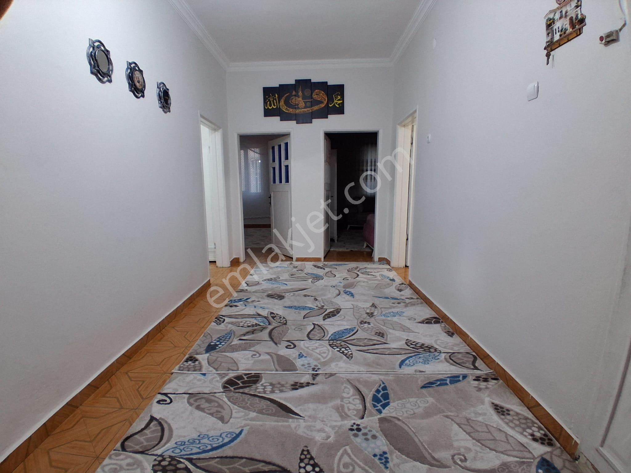 Huzurevleri Mekke Camı Civarında Bakımlı Satılık 3+1 Daire - Görsel 8