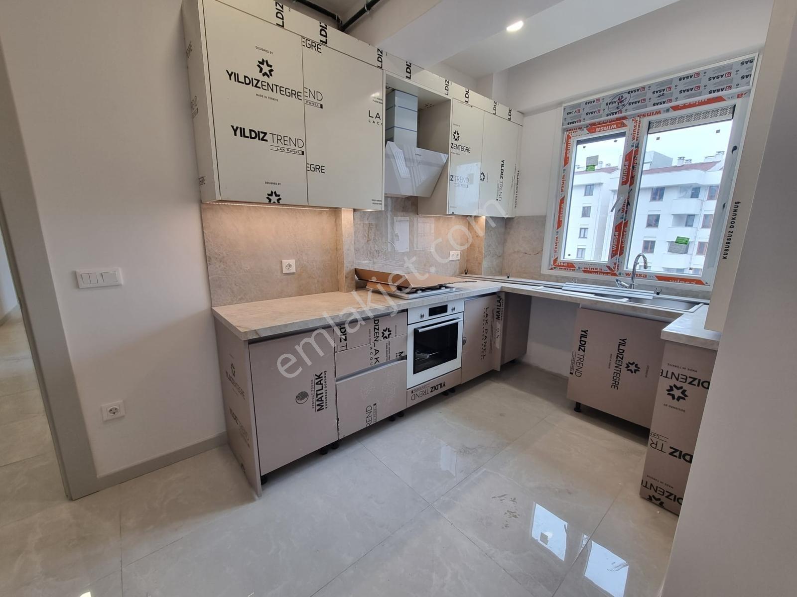 Erenköy Ethemefendi'de 100 M2 3+1 0' Binada Ebeveyn Banyo Balkon - Görsel 5