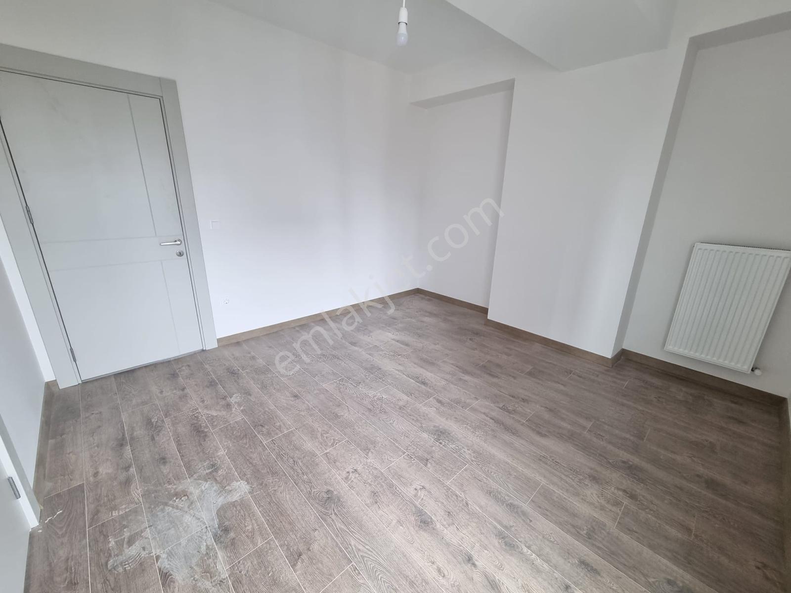 Erenköy Ethemefendi'de 100 M2 3+1 0' Binada Ebeveyn Banyo Balkon - Görsel 17
