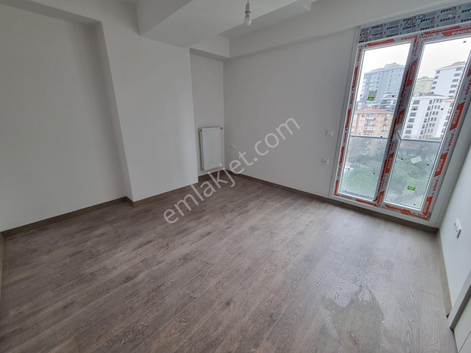 Erenköy Ethemefendi'de 100 M2 3+1 0' Binada Ebeveyn Banyo Balkon - Görsel 18
