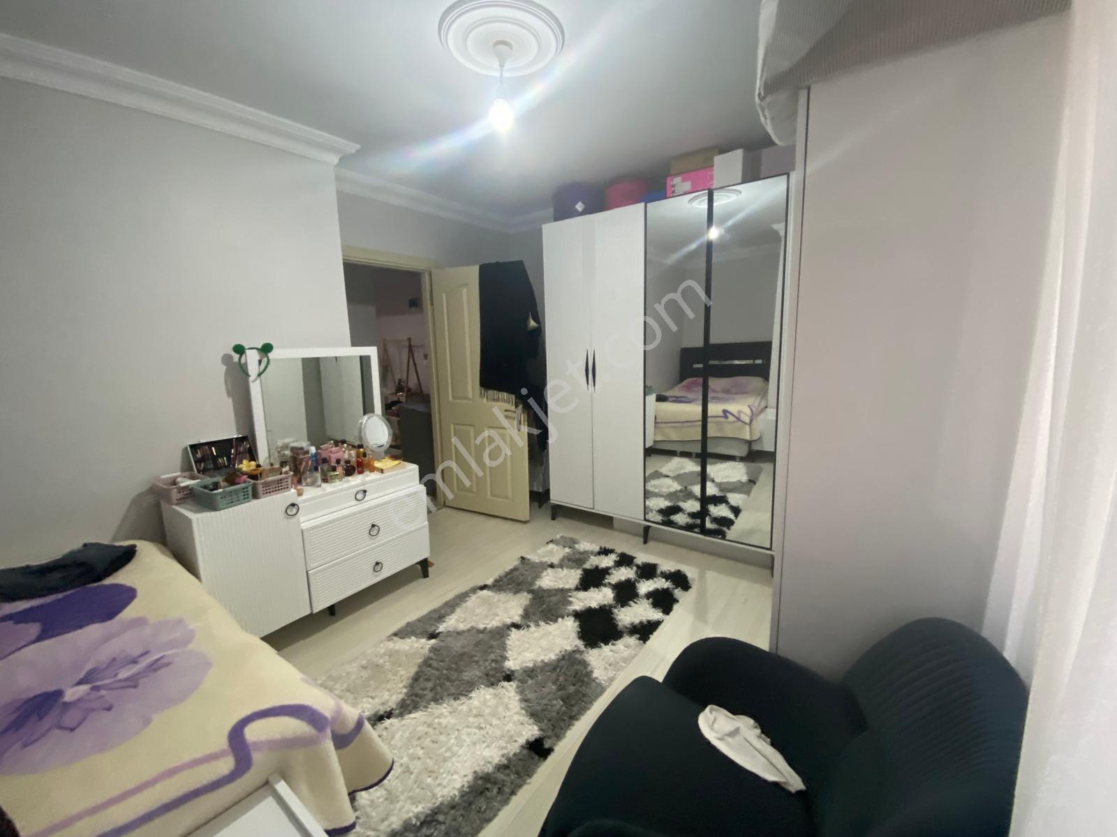Oryaştan Ataşehir Kayışdağında Balkonlu,ebeveynli 85m2 2+1 Arakat Daire - Görsel 8