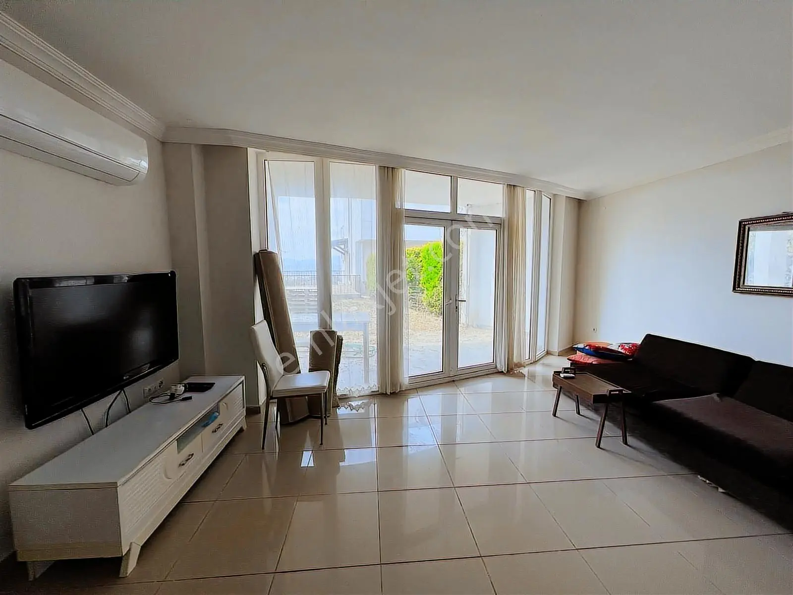 Bodrum Boğaziçi Göl Manzaralı Havuzlu Site Bahçe Kat Firsat Dai - Görsel 5
