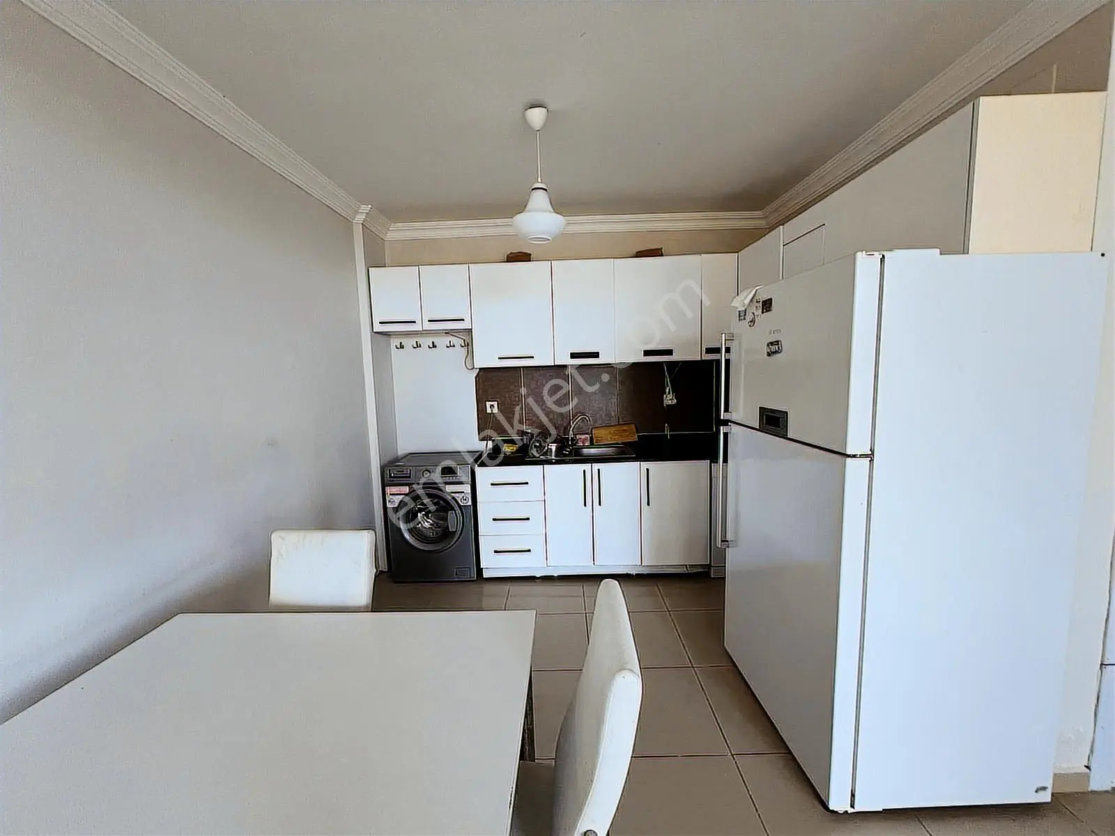 Bodrum Boğaziçi Göl Manzaralı Havuzlu Site Bahçe Kat Firsat Dai - Görsel 2