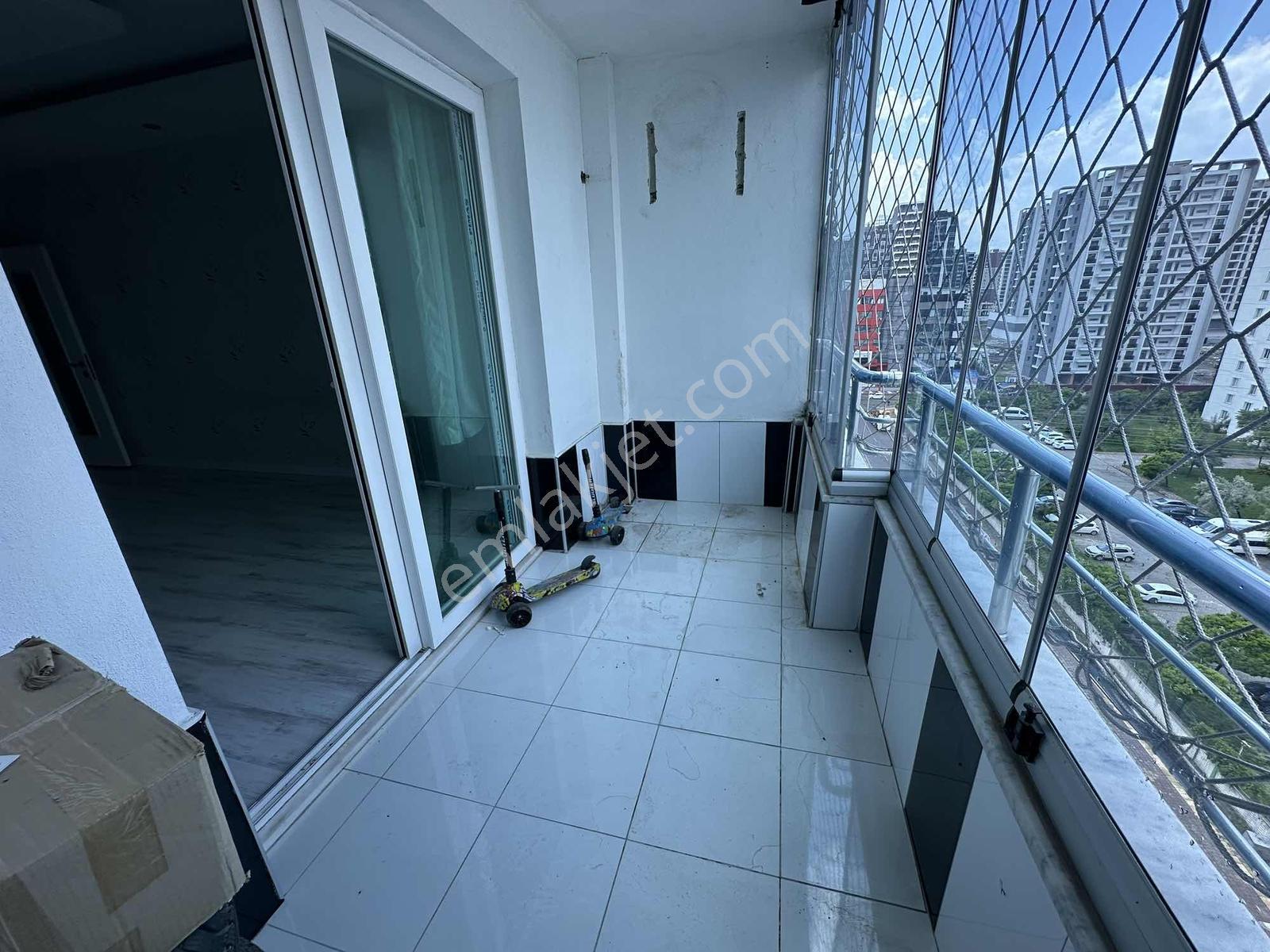 Fabrika Mahallesinde Kiralık 4+1 Daire - Görsel 15