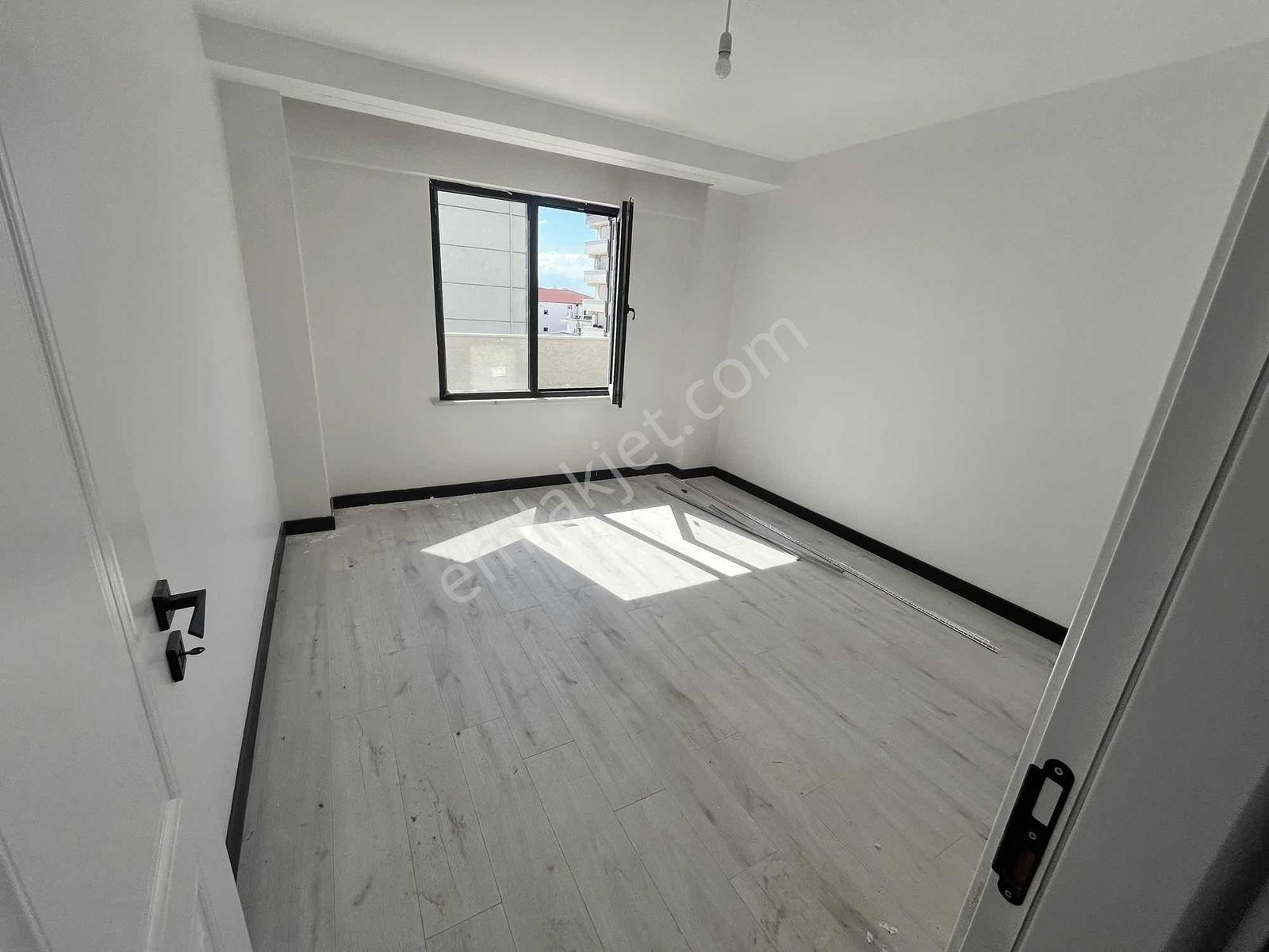 Çerkezköy Kızılpınarda Lüx Kiralık 2+1 Daire - Görsel 3