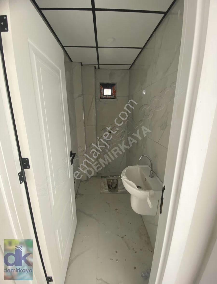 Z- 71 Evler Mahallesinde Site İçerisinde Kiralık 3+1 Sıfır Daire - Görsel 14