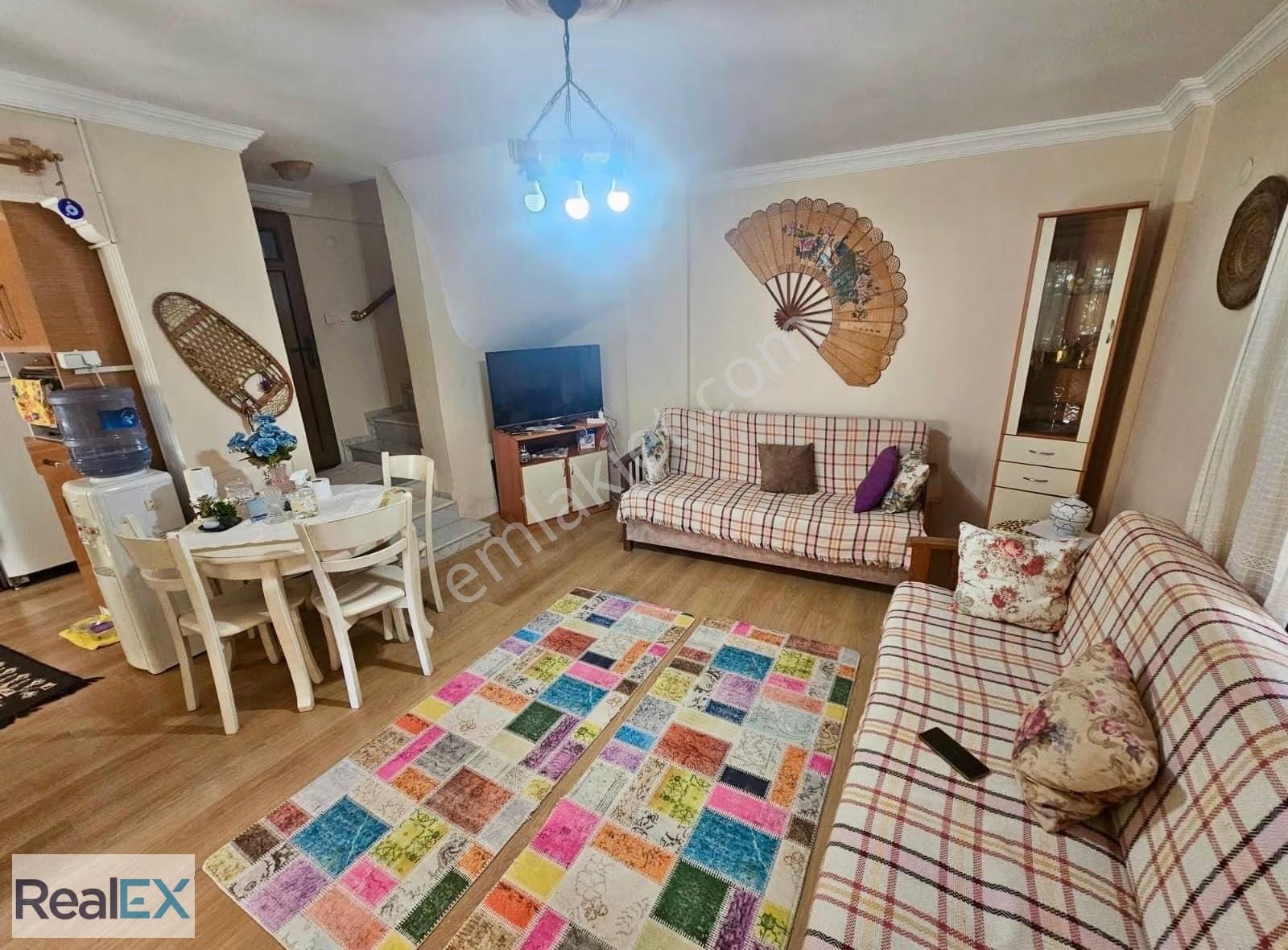 Çukuraltında Kaçırılmayacak 4+1 Satılık Villa - Görsel 18