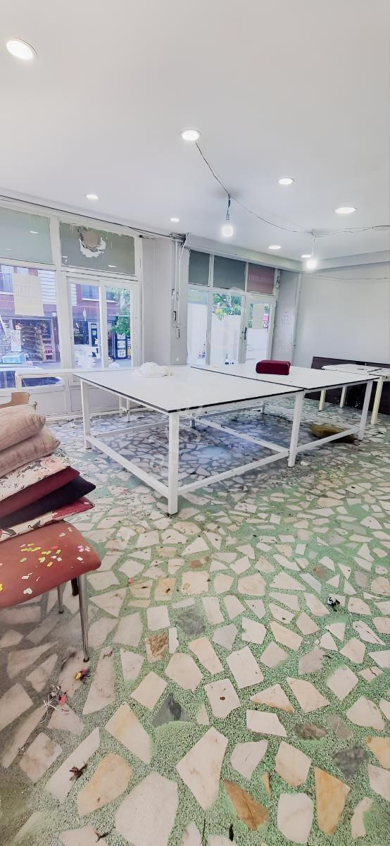 Küçükçekmece Atatürk Mahallesi Cemevi Yanında Kiralık Dükkan