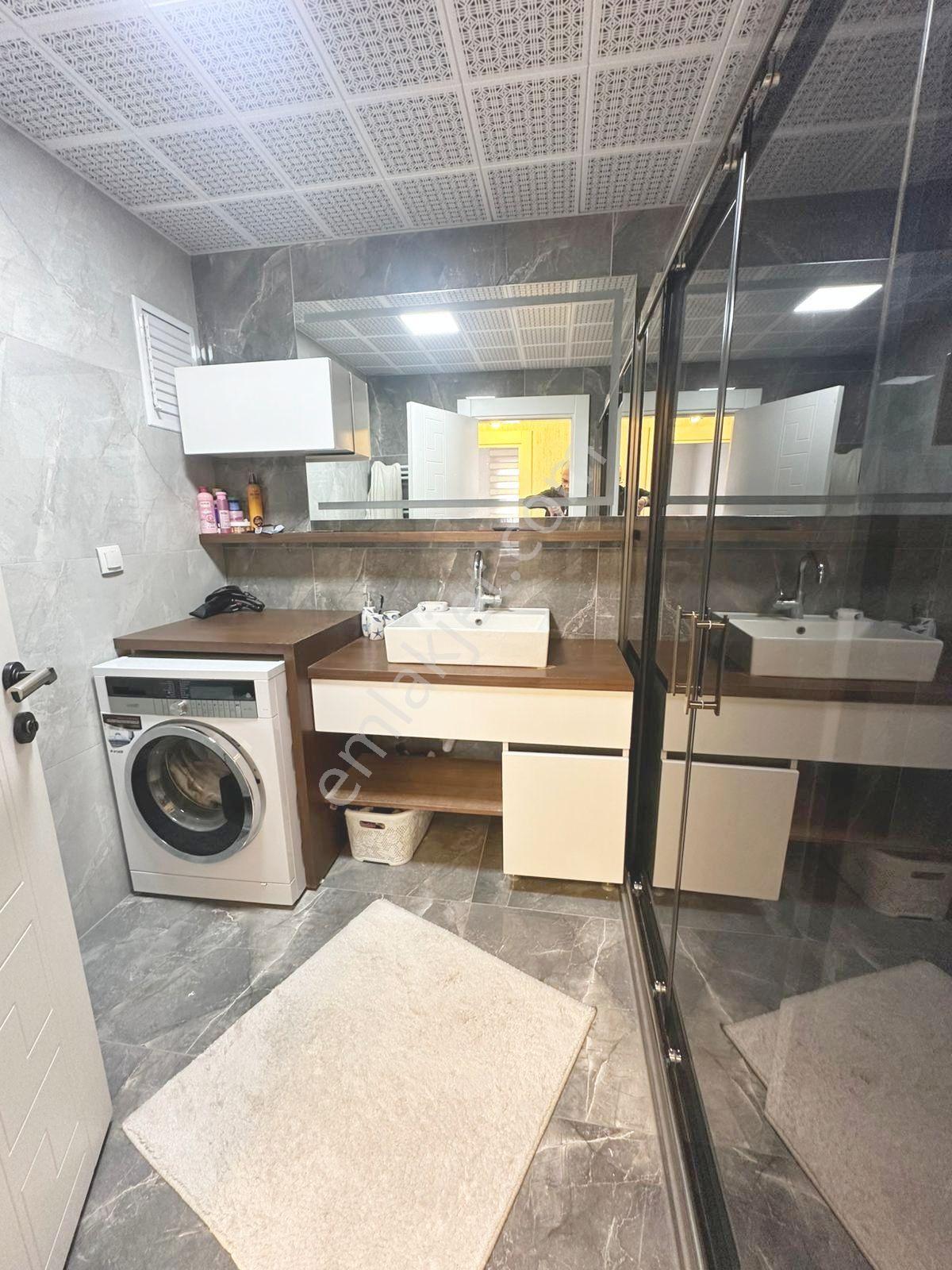 Ovacıkta Site İçerisinde Teras Balkonlu Ön Cephe Kök Tapu 4+1 - Görsel 32
