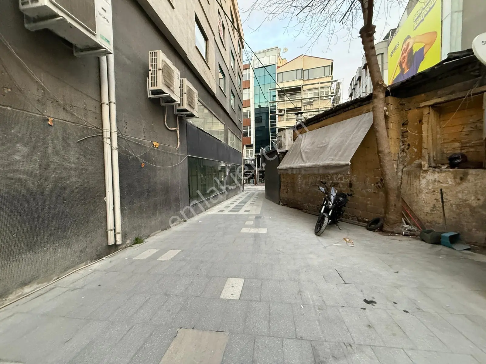 Trabzon Meydan'da Satılık Otopark - Görsel 5