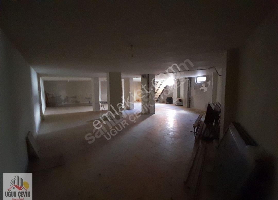 Sancaktepe 150m² Bodrum Depo - Görsel 7