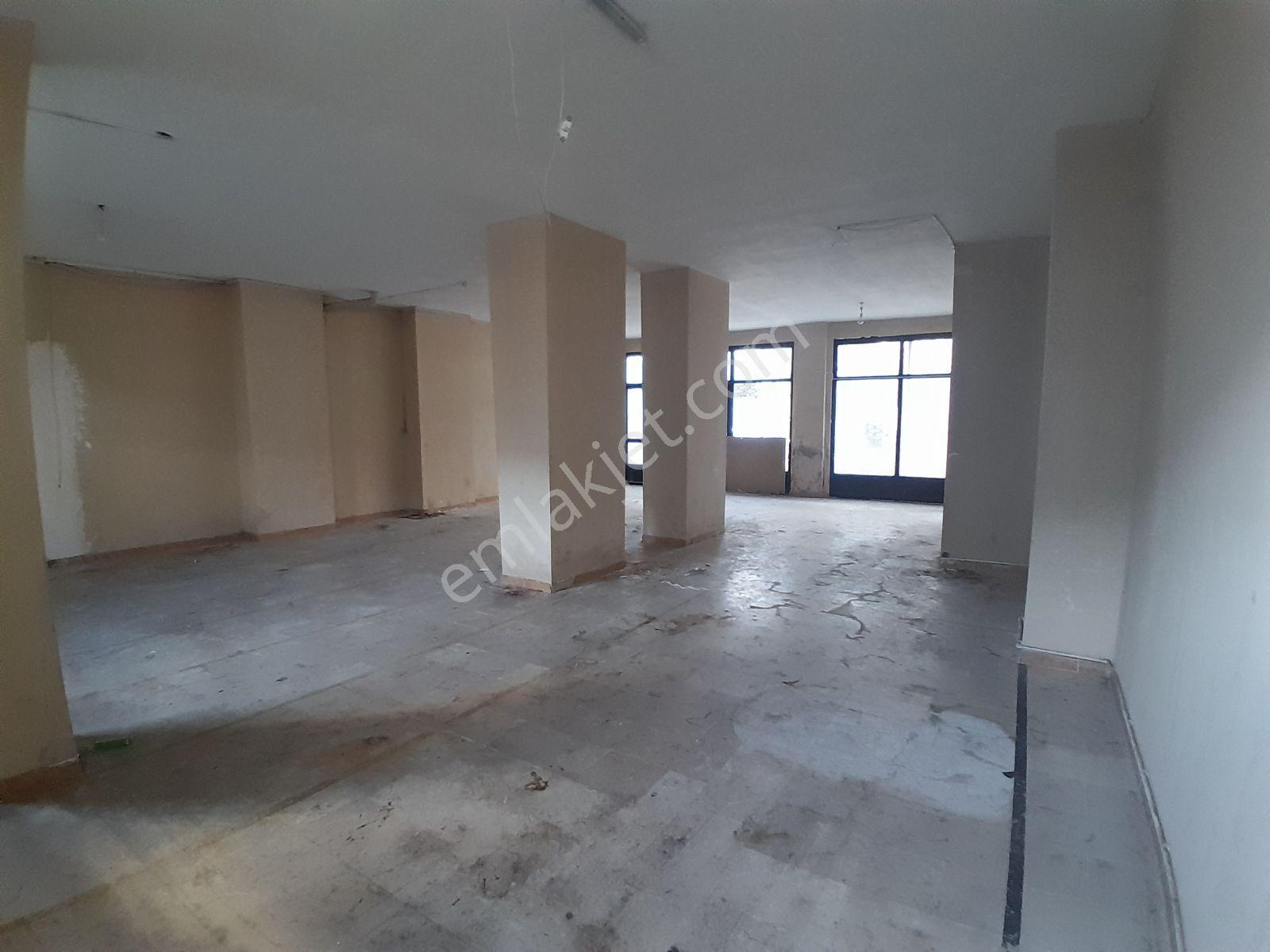 Sancaktepe 430m² Depo İşyeri - Görsel 2