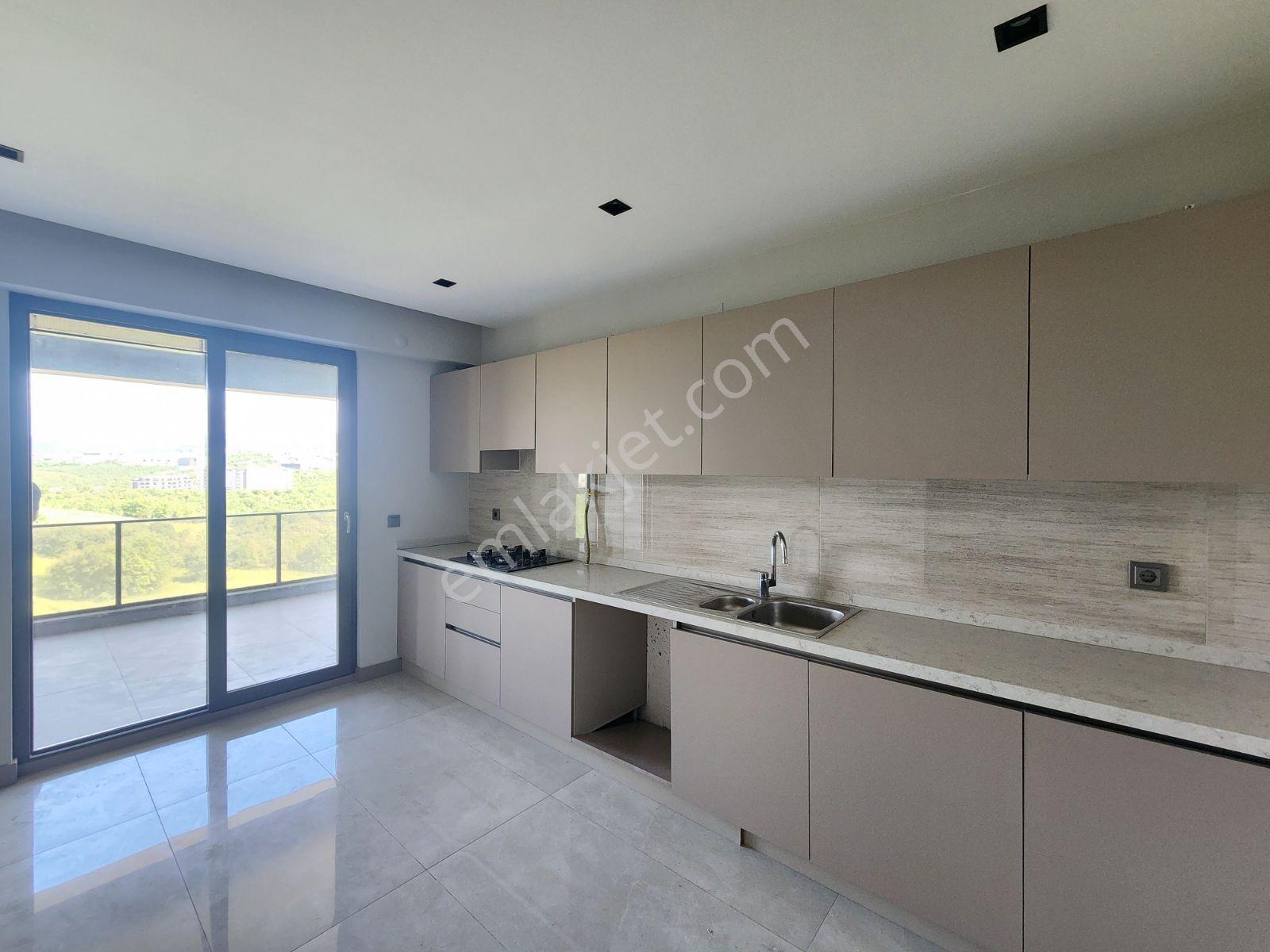 Panoramik Manzaralı, 209m2 Arakat, Sosyal Donatılı 3,5+1 Daire - Görsel 21
